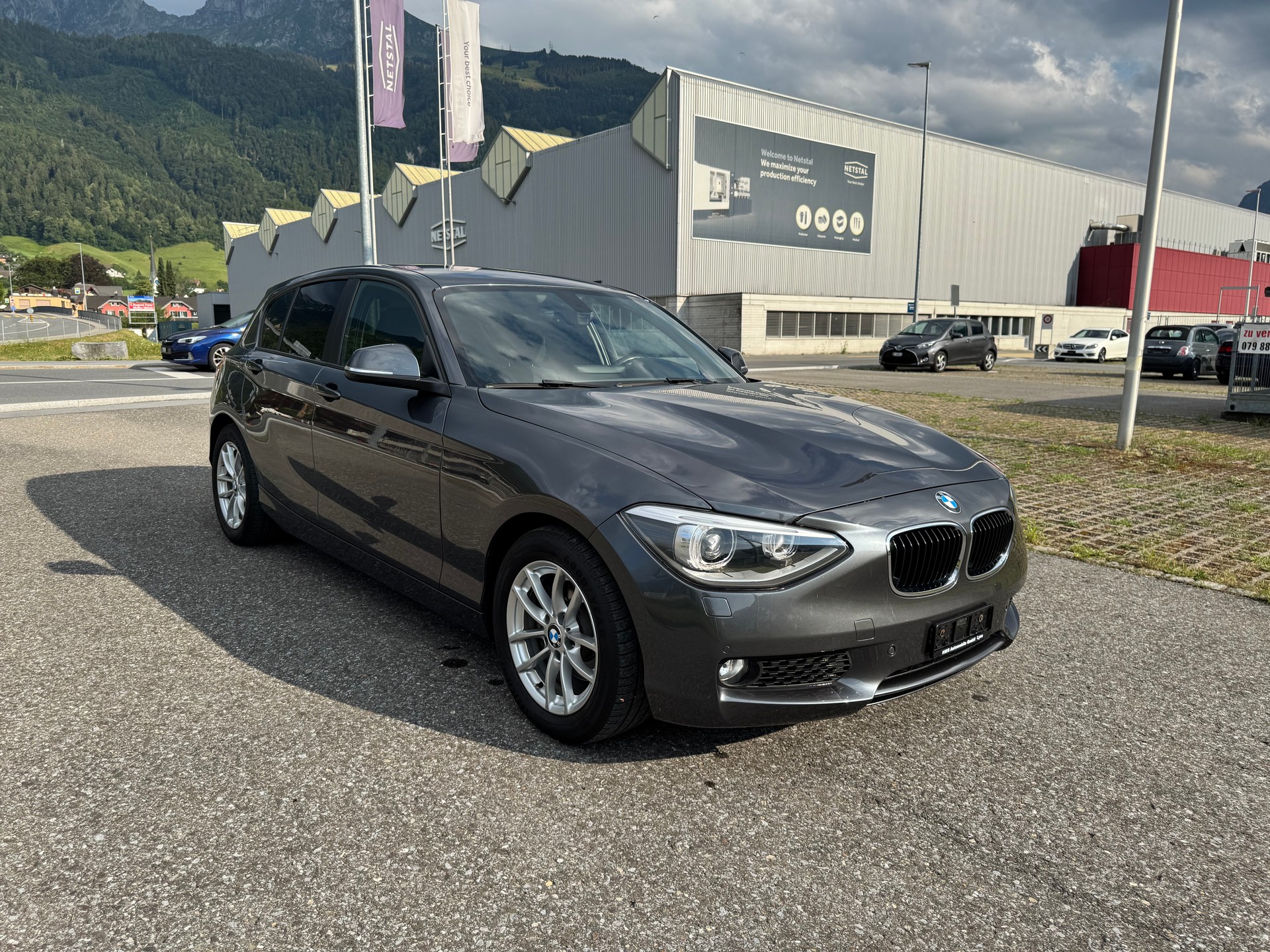 BMW 118d xDrive-image-2