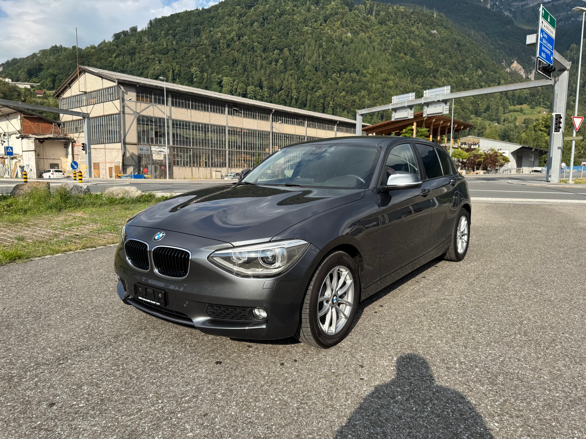 BMW 118d xDrive-image-0