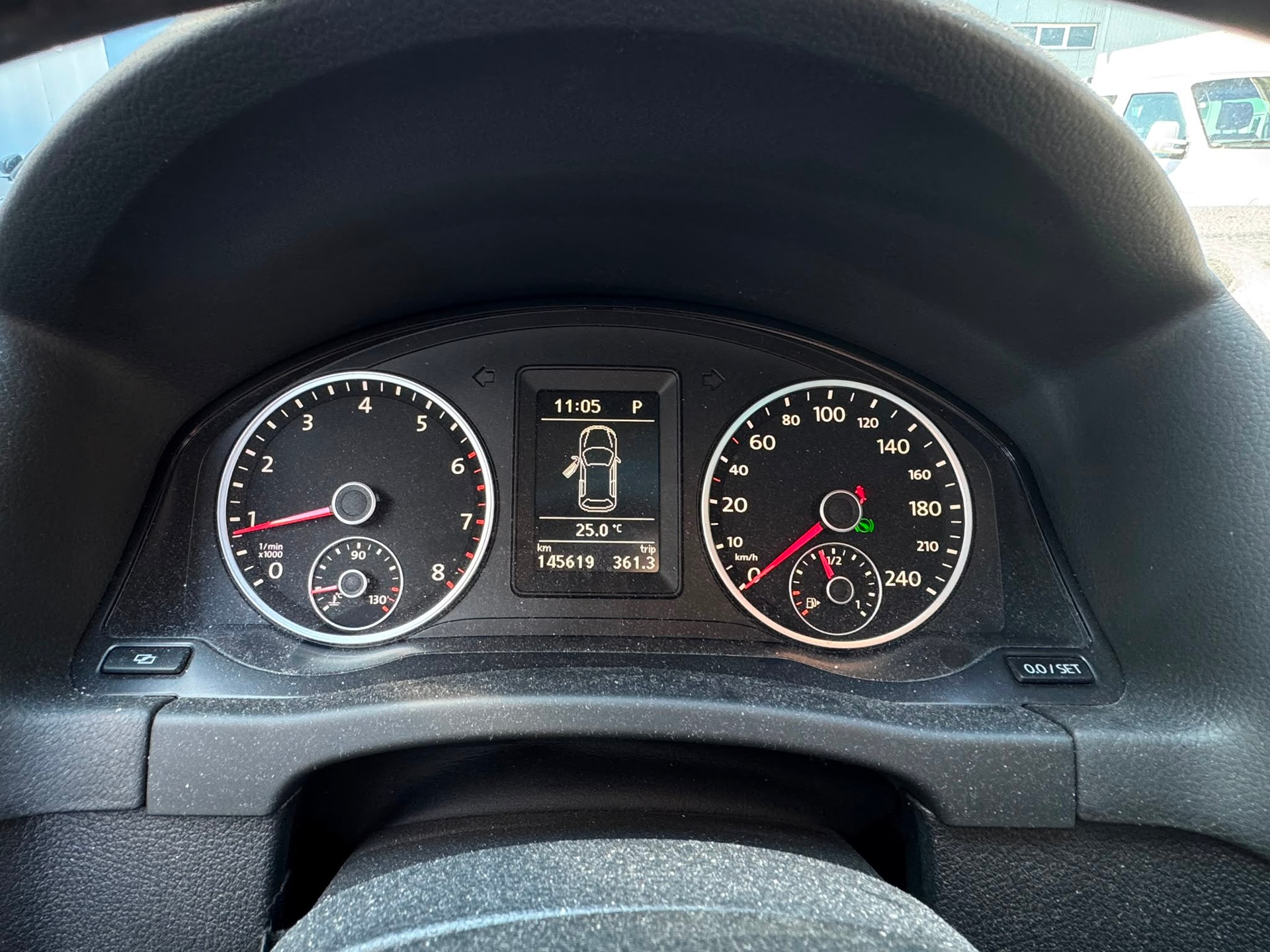 VW Tiguan 2.0 TSI Sport&Style Tiptronic-image-5