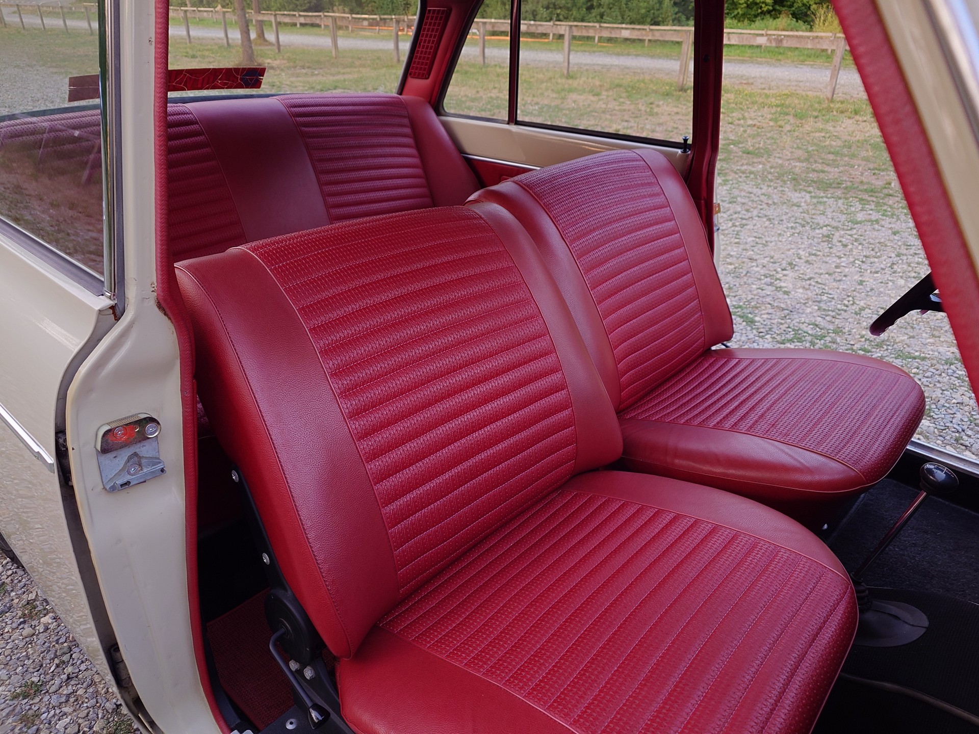 SIMCA 1301 Spezial-image-11