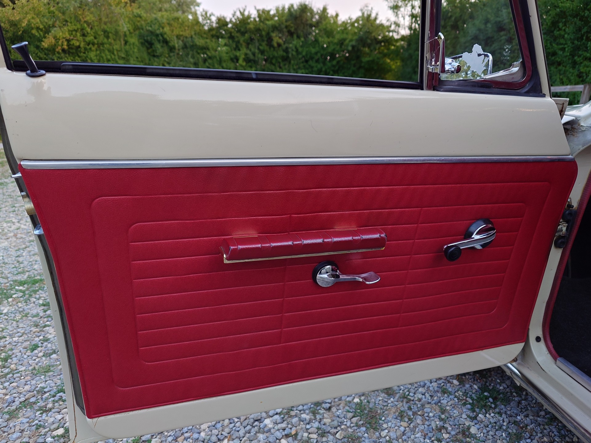 SIMCA 1301 Spezial-image-10