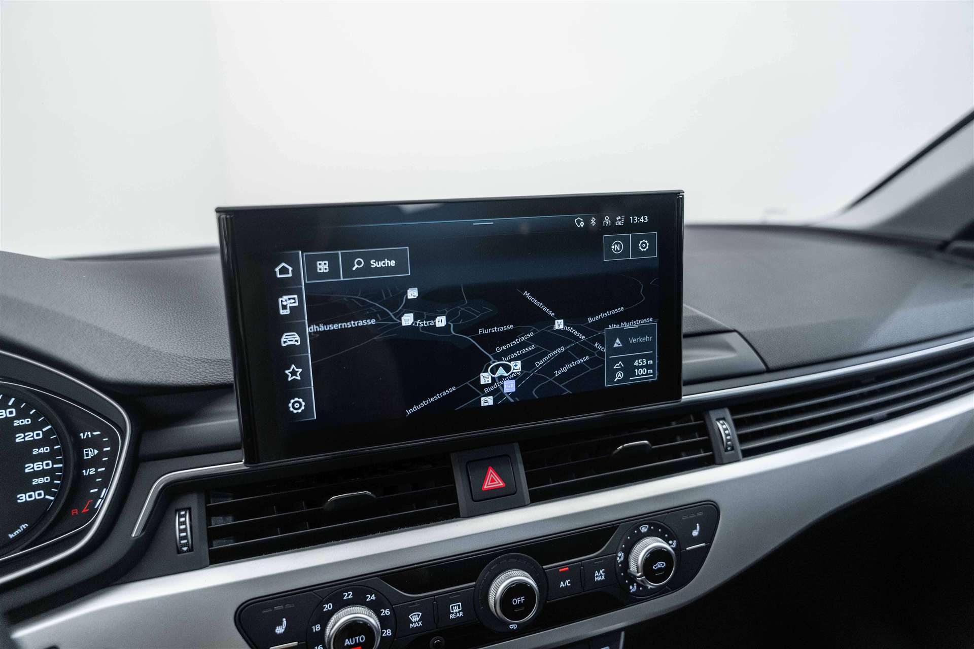 AUDI A4 Avant 35 TFSI S-tronic-image-17