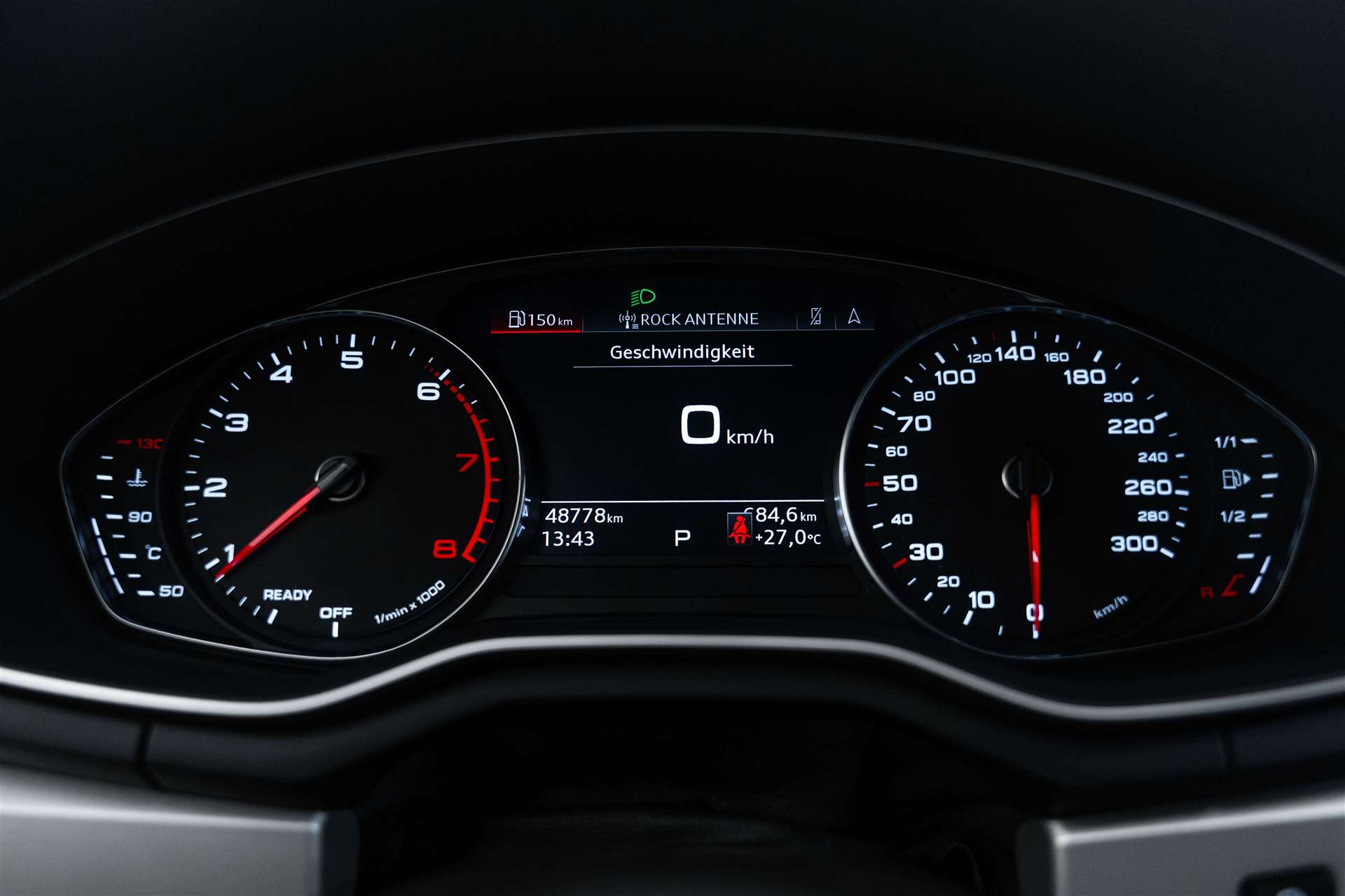 AUDI A4 Avant 35 TFSI S-tronic-image-24
