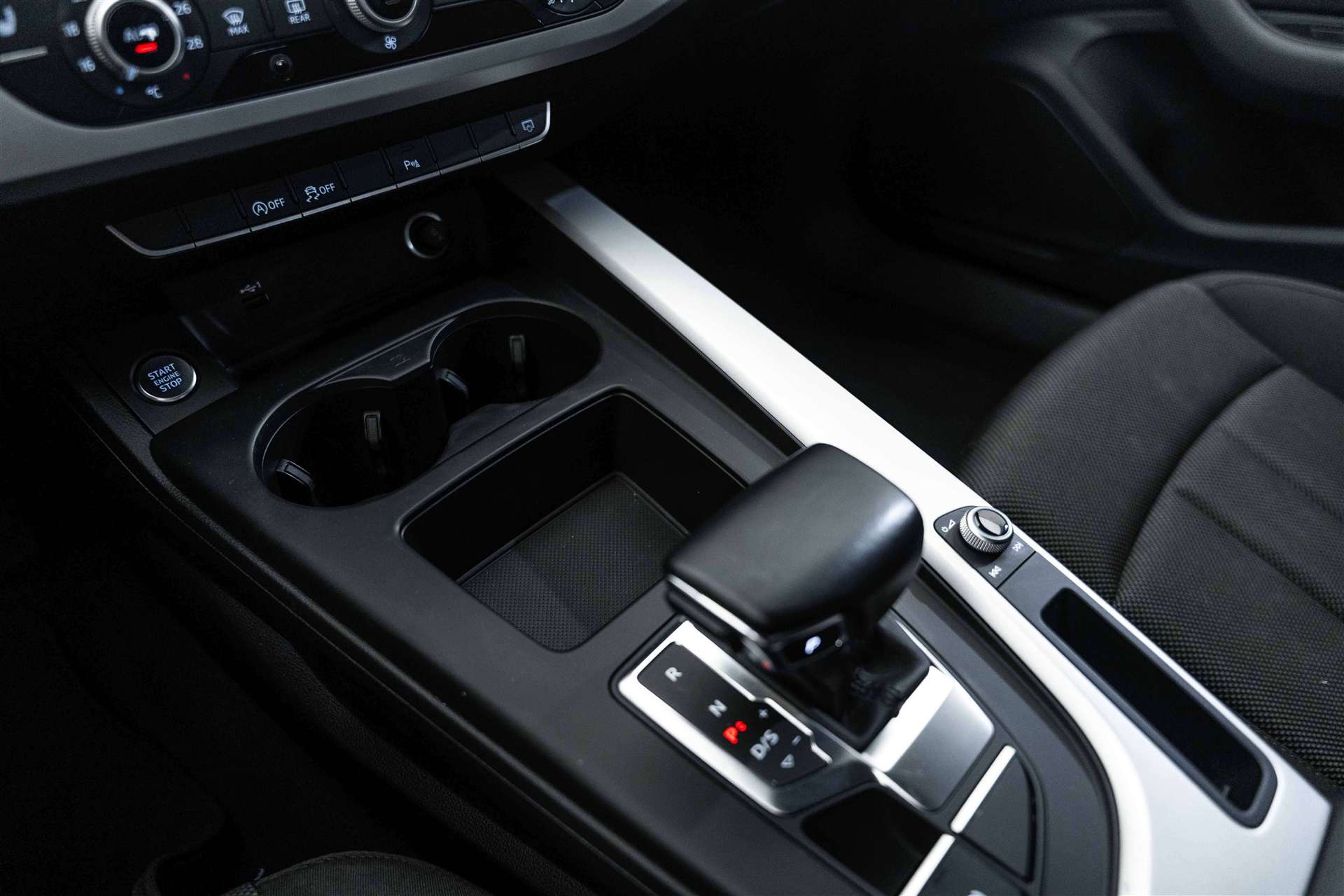 AUDI A4 Avant 35 TFSI S-tronic-image-28