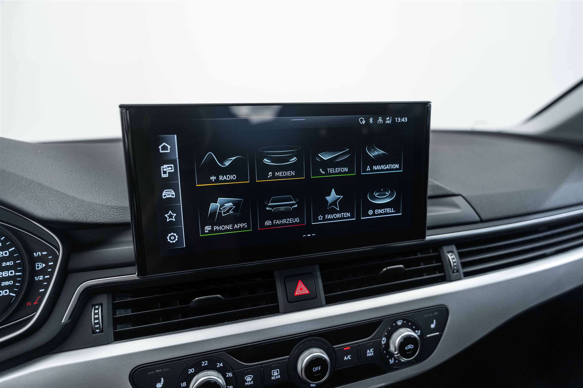 AUDI A4 Avant 35 TFSI S-tronic-image-18