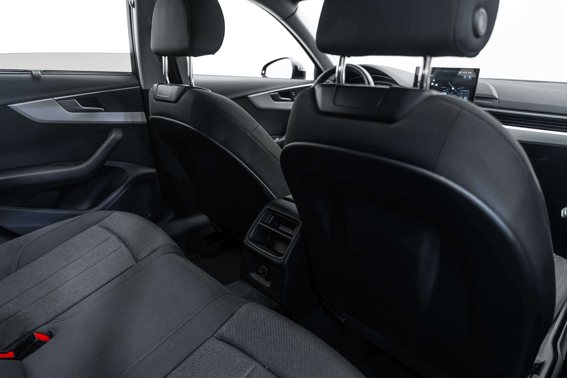 AUDI A4 Avant 35 TFSI S-tronic-image-12