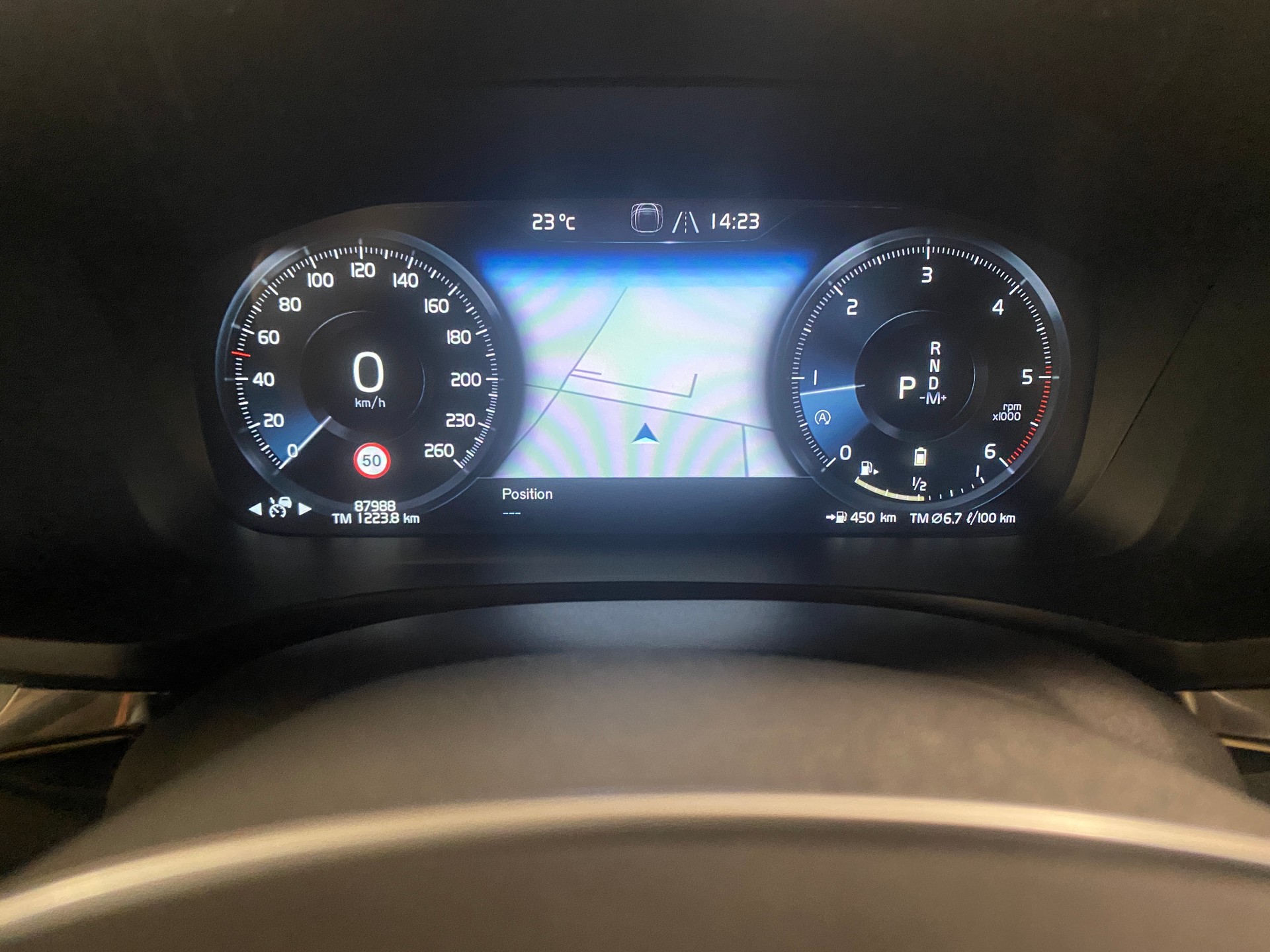 VOLVO V60 2.0 B4 Inscription-image-10