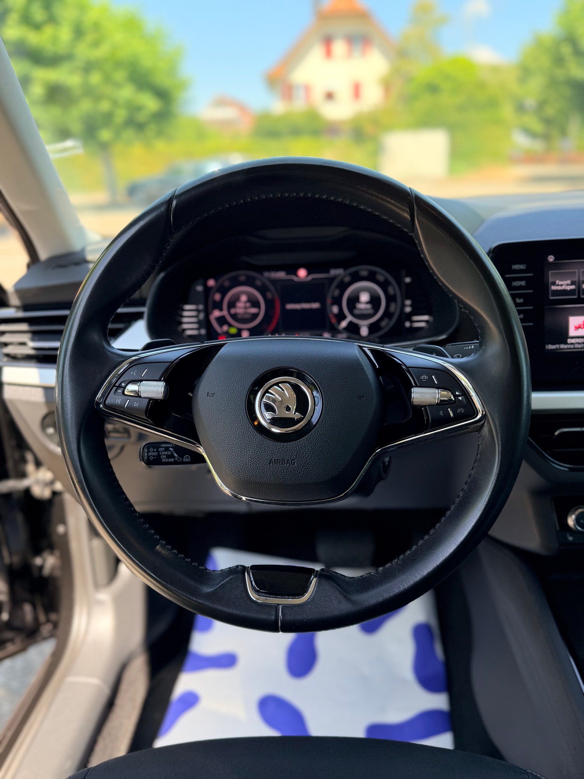SKODA Kamiq 1.0 TSI Ambition DSG LEASING FINANZIERUNG MÖGLICH-image-12