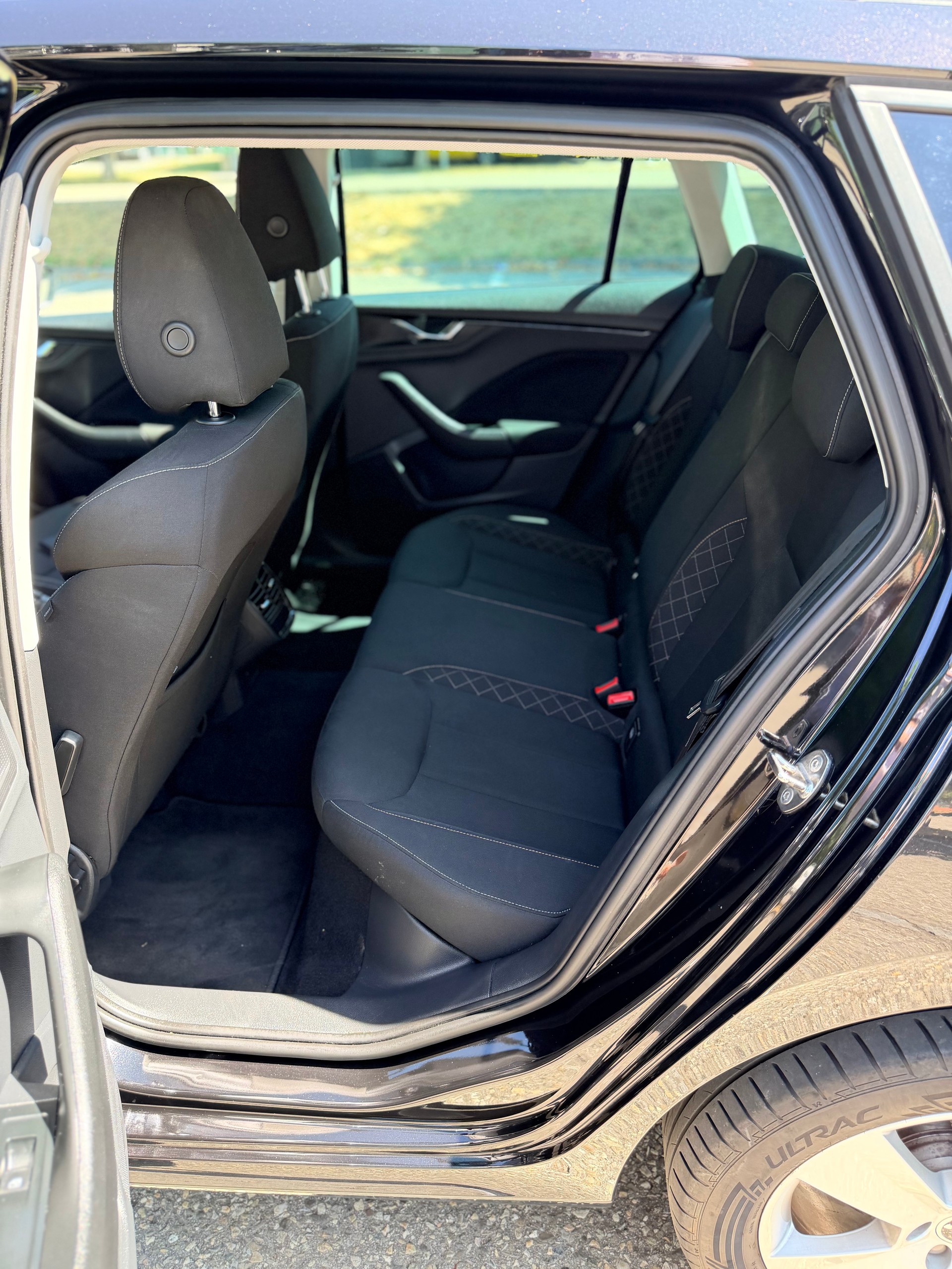 SKODA Kamiq 1.0 TSI Ambition DSG LEASING FINANZIERUNG MÖGLICH-image-13