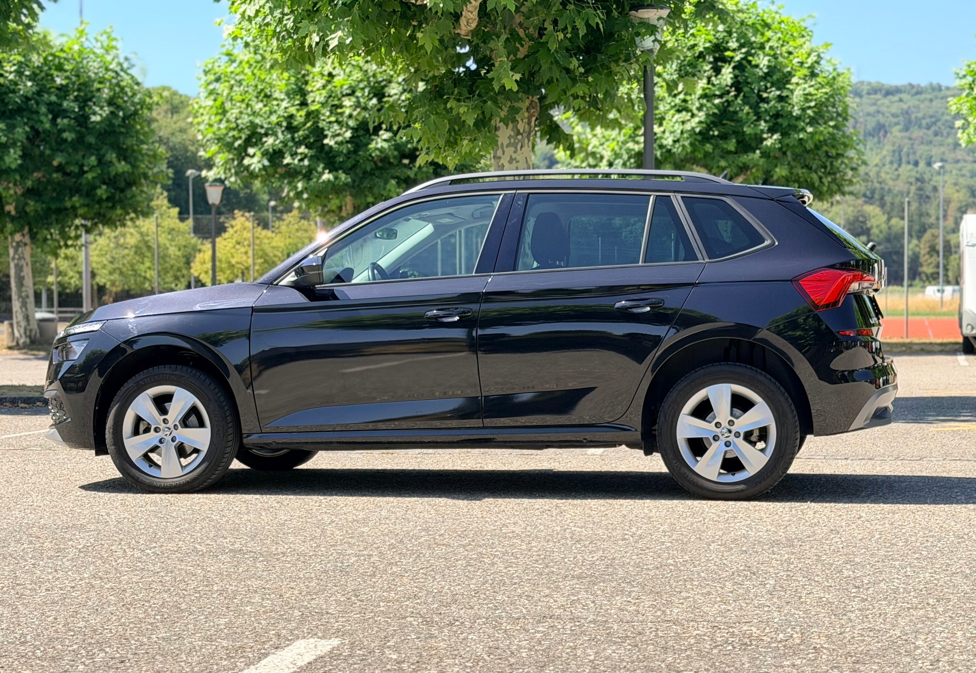 SKODA Kamiq 1.0 TSI Ambition DSG LEASING FINANZIERUNG MÖGLICH-image-5