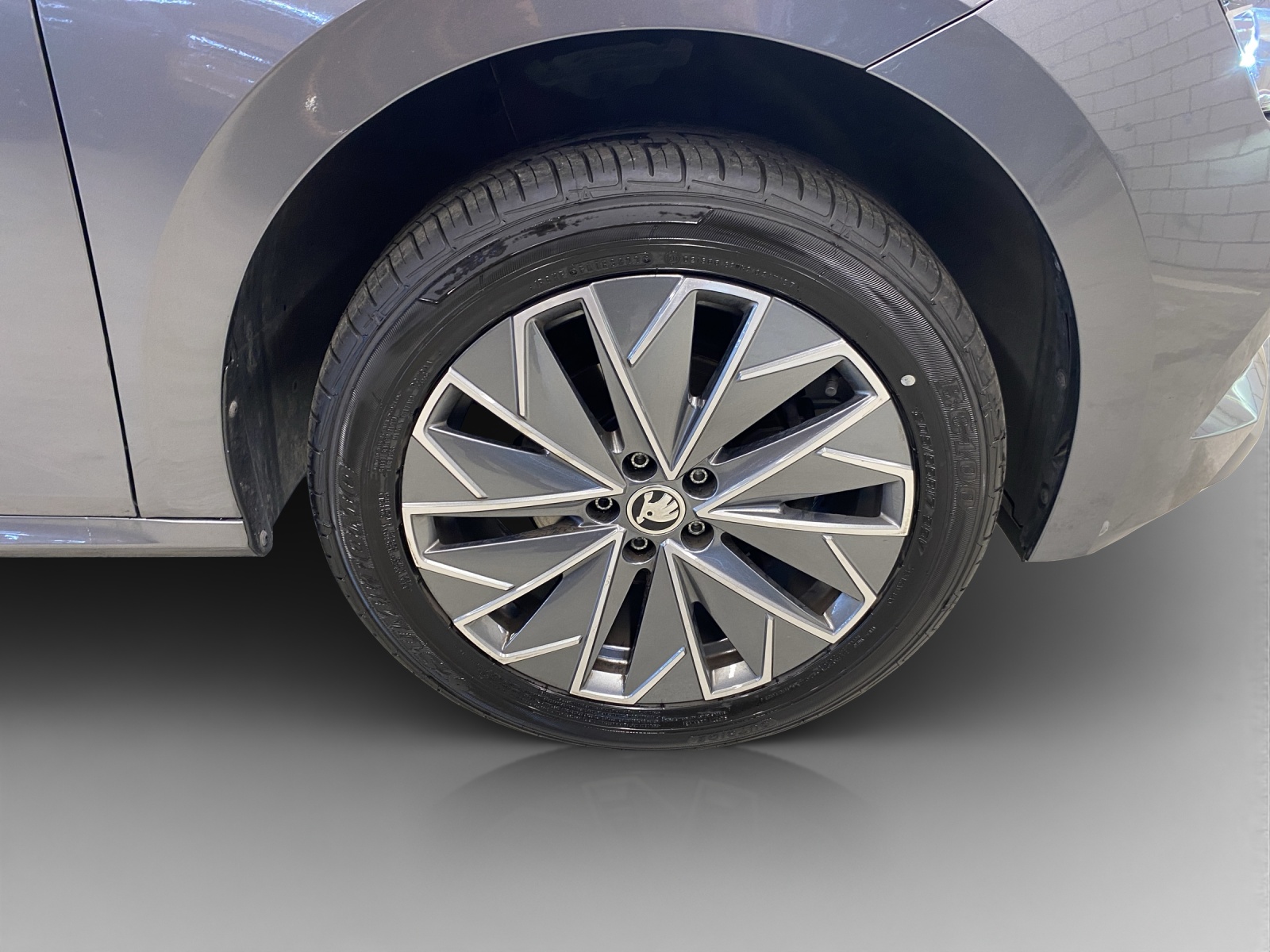 SKODA Kamiq 1.0 TSI Tour-image-14