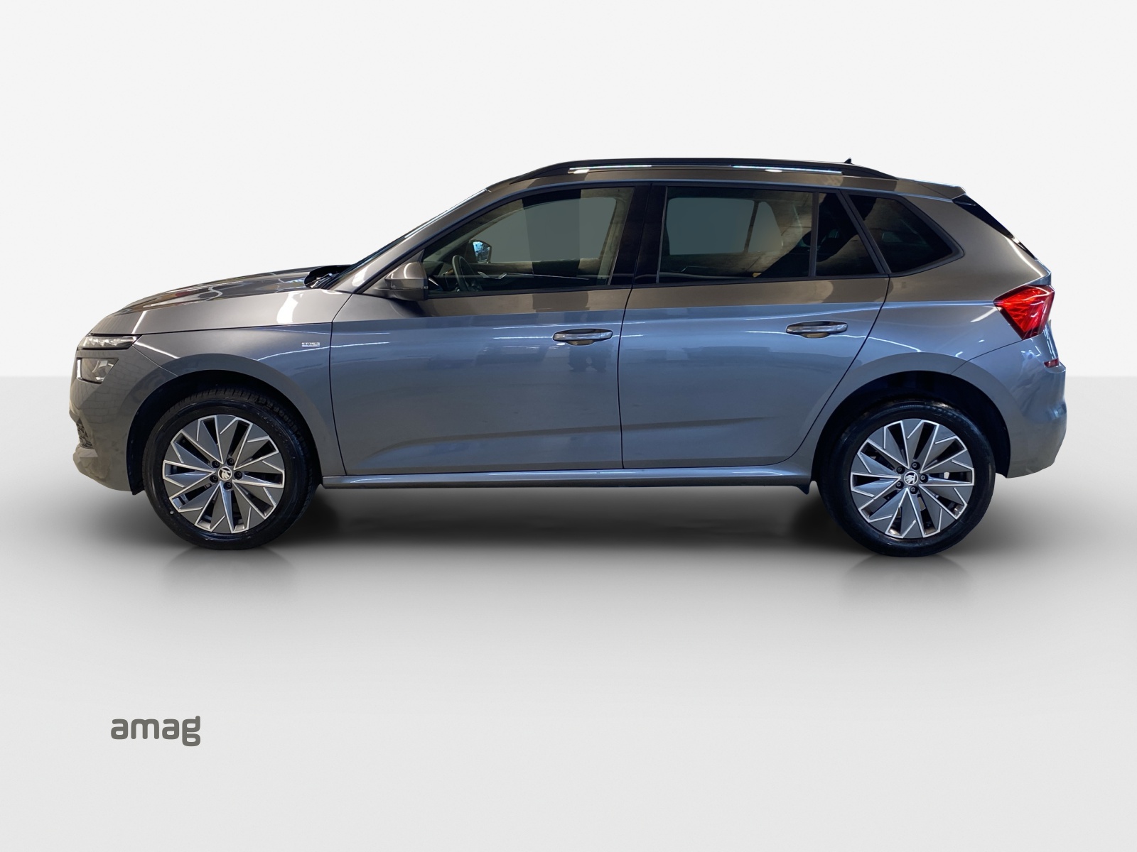 SKODA Kamiq 1.0 TSI Tour-showroom-element-1