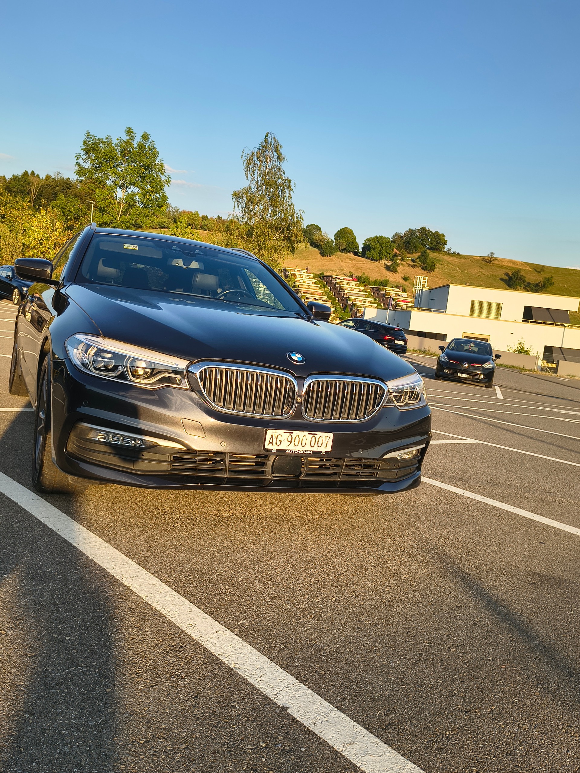 BMW 520d xDrive sport-image-0