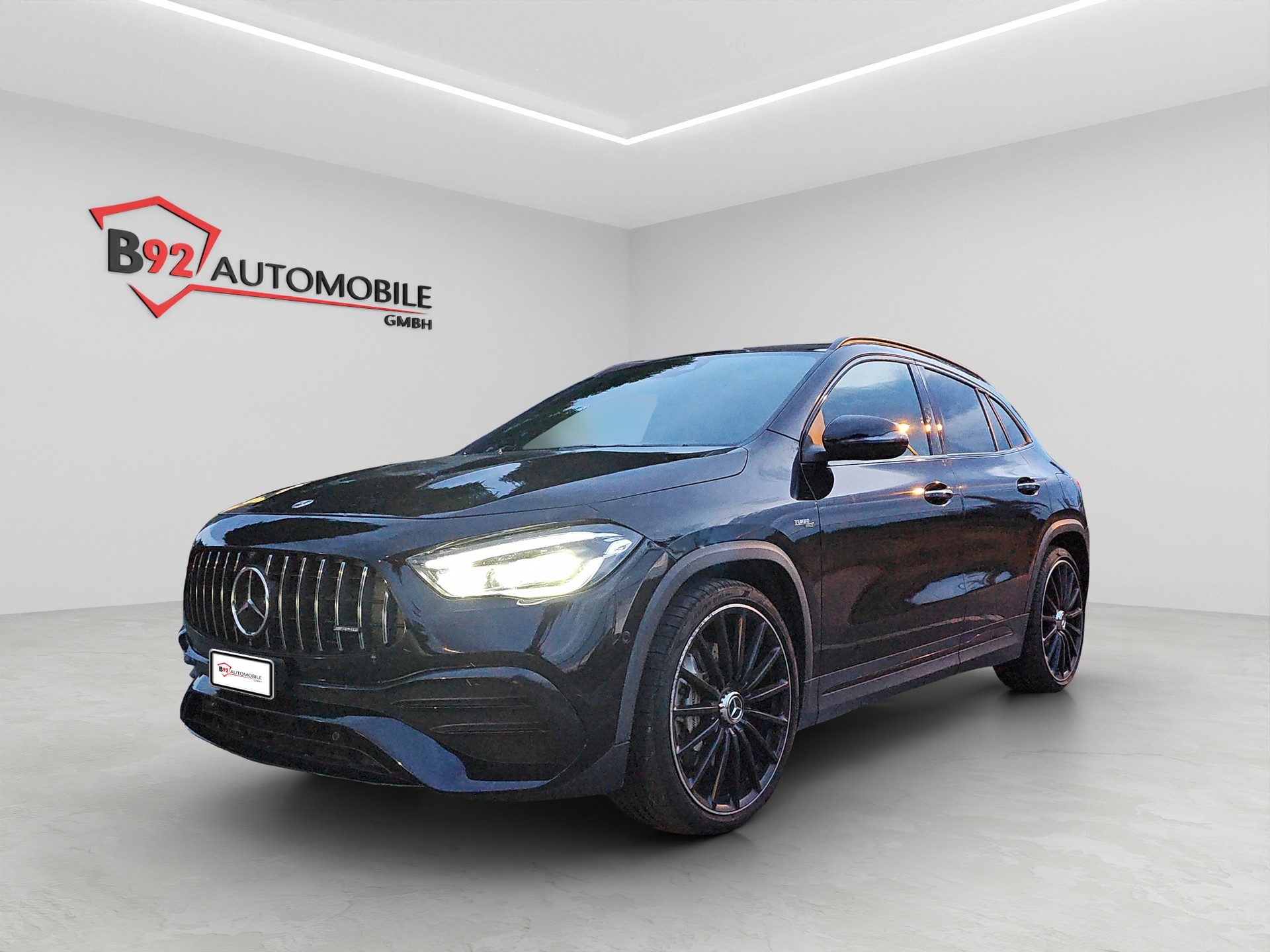 MERCEDES-BENZ GLA 35 AMG 4Matic 8G-Speedshift DCT-image-0