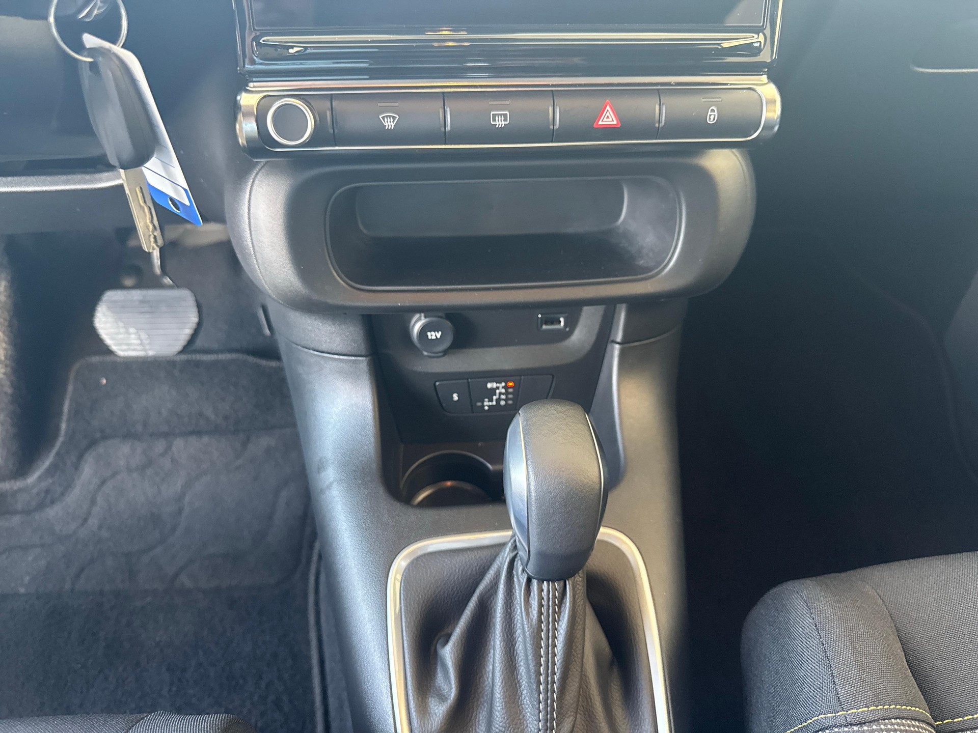 CITROEN C3 1.2 PureTech Swiss Edition+-image-16