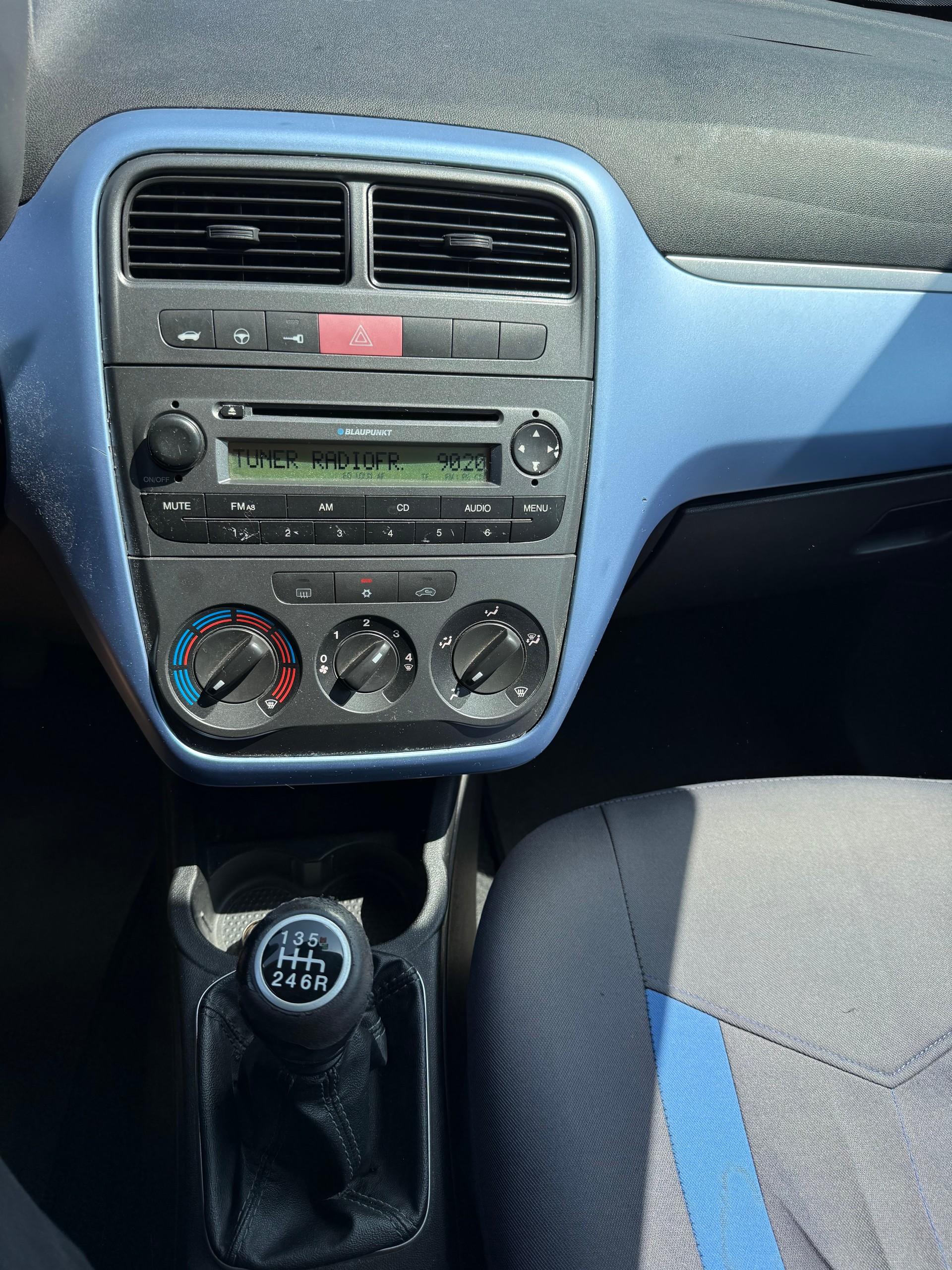 FIAT Punto 1.4 16V Emotion-image-6