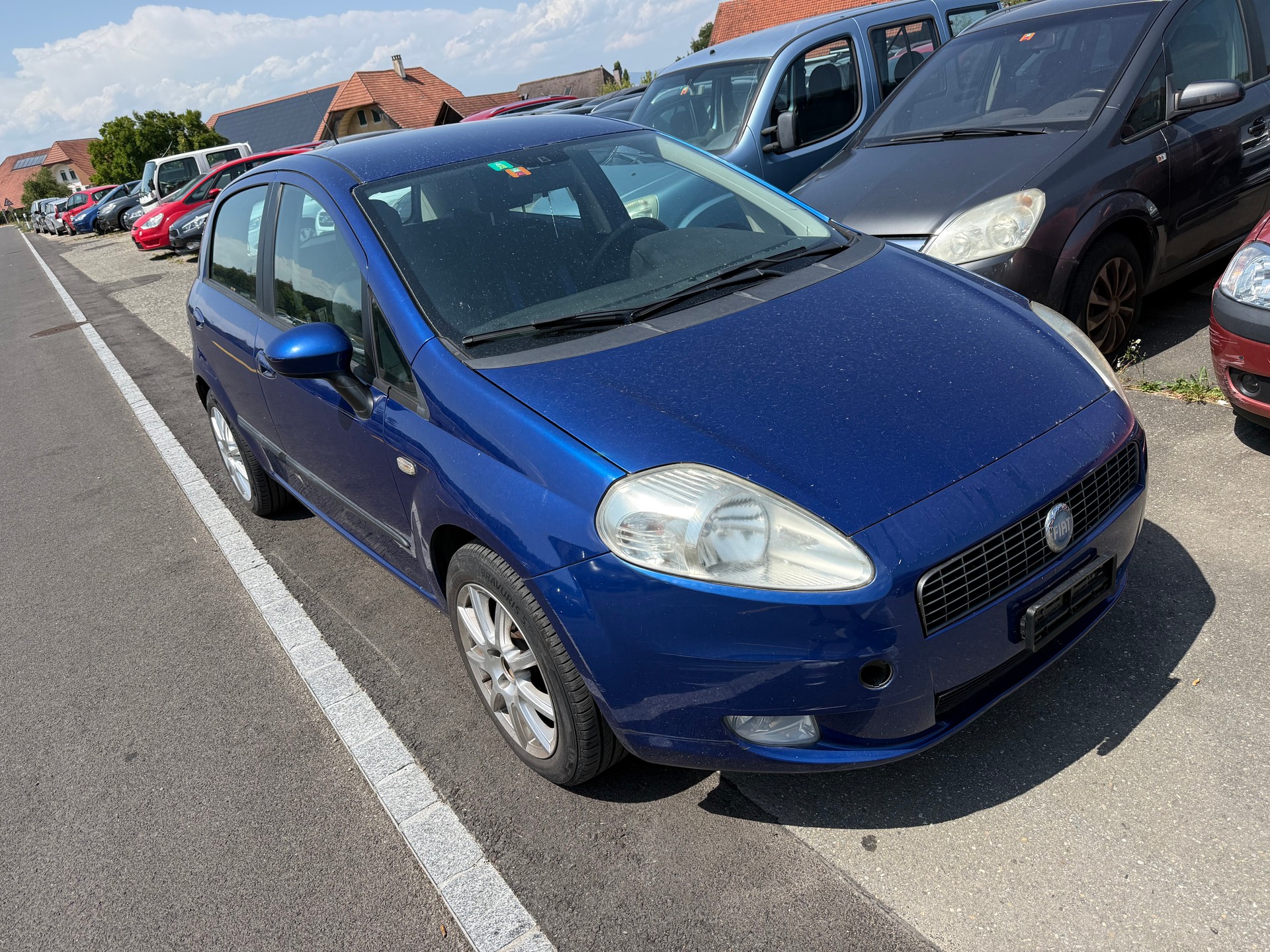 FIAT Punto 1.4 16V Emotion-image-1