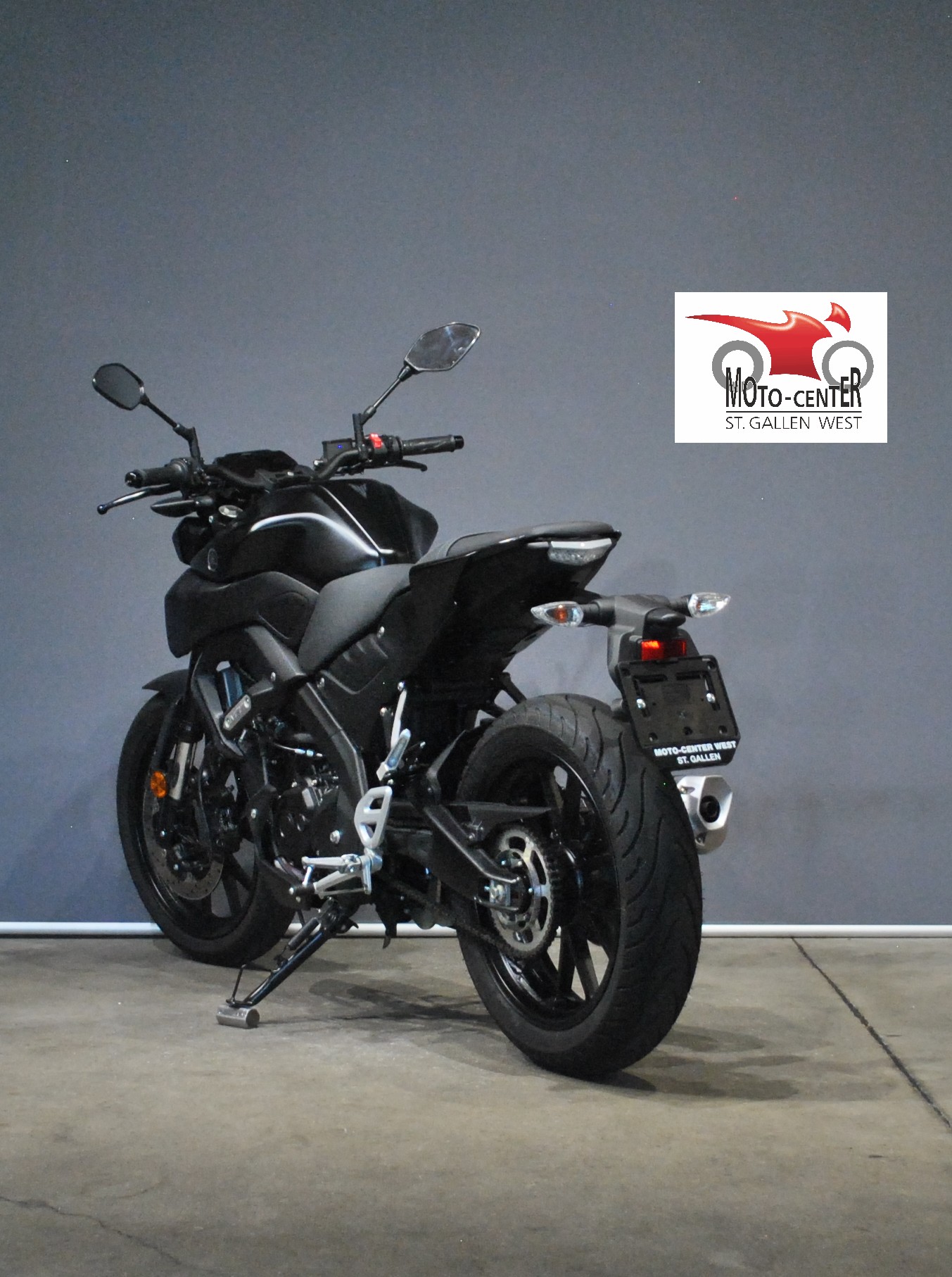 YAMAHA MT-125 ABS-showroom-element-3