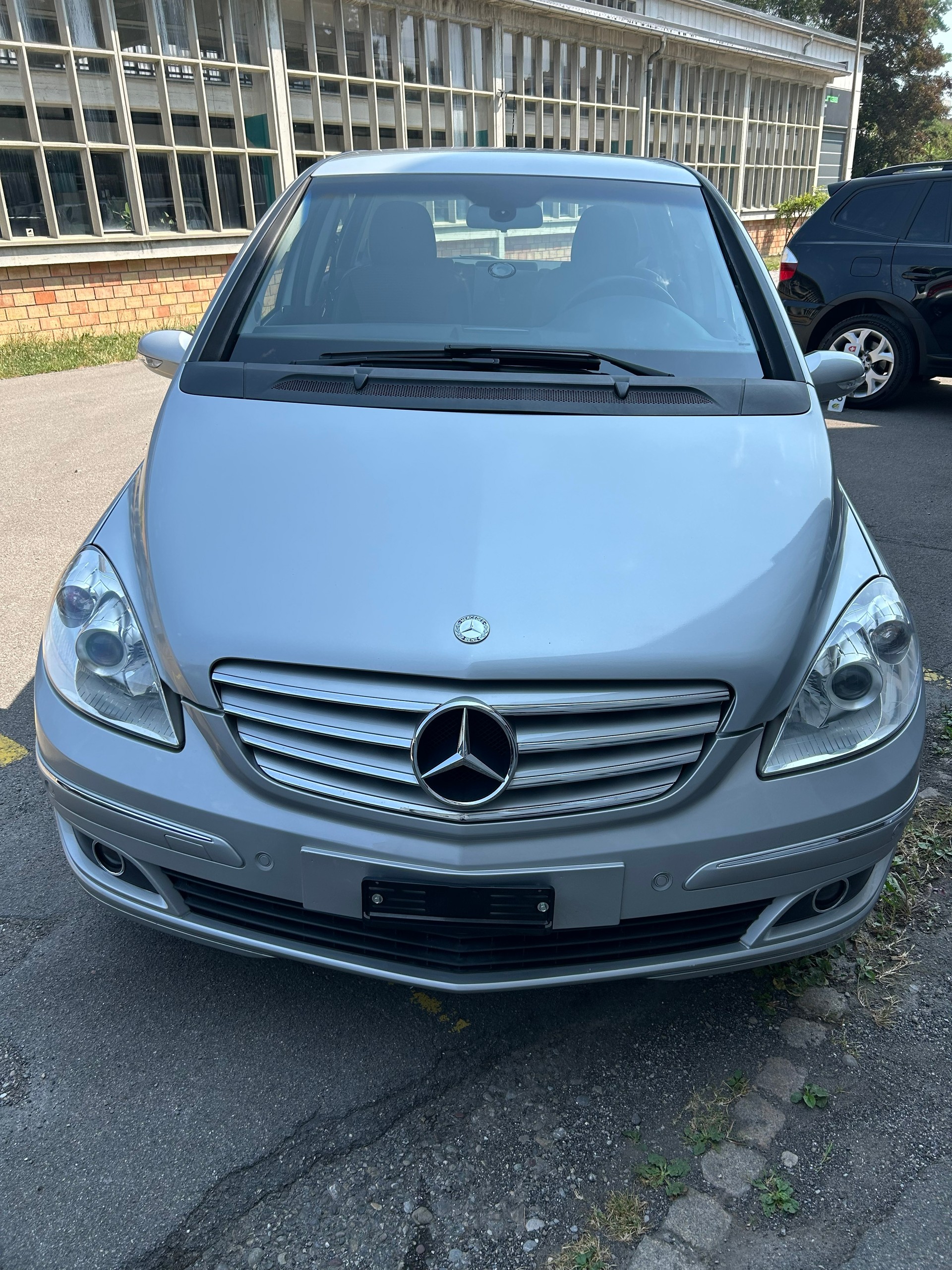MERCEDES-BENZ B 200-image-7