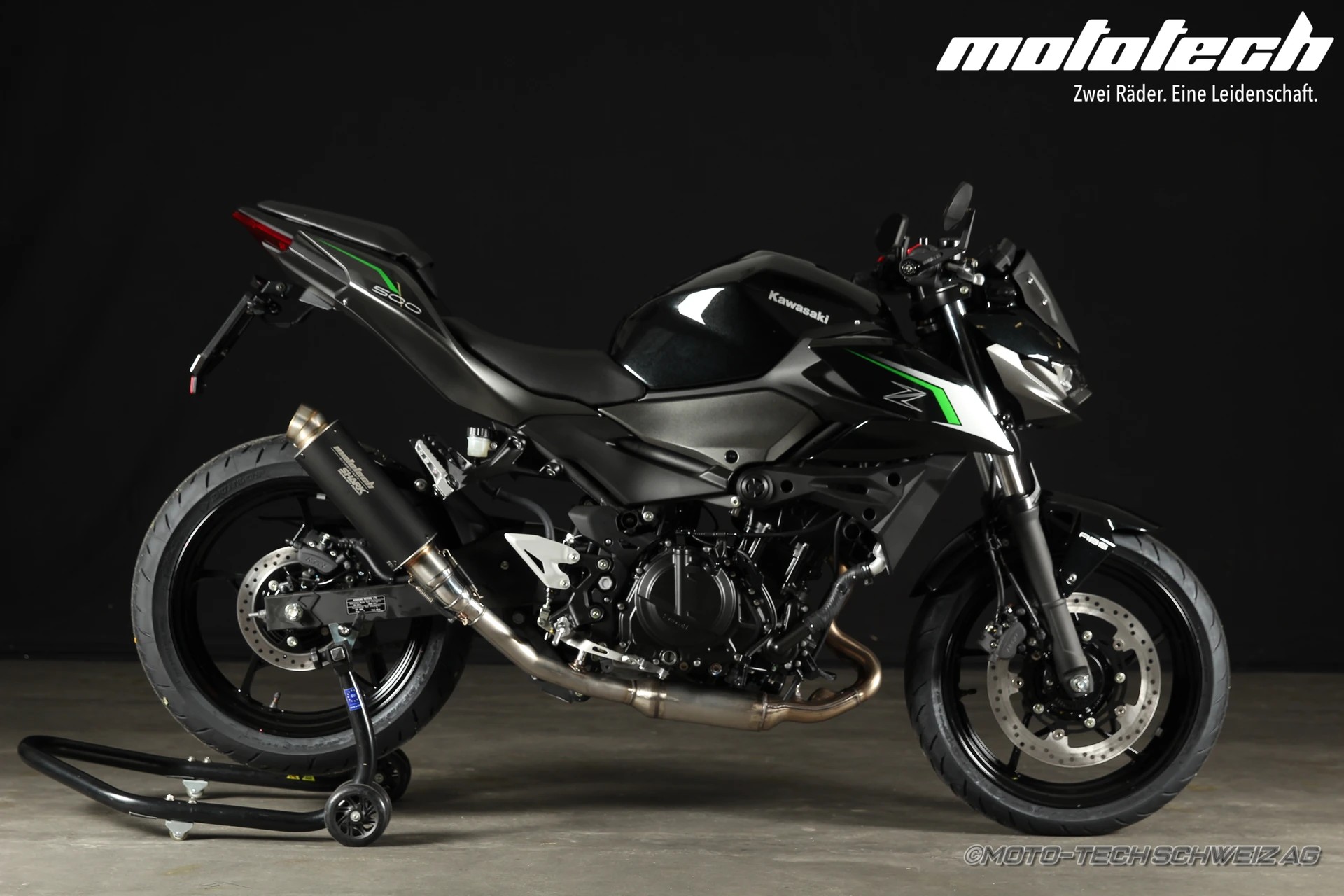 KAWASAKI Z 500 MY24 STAGE1 SHARK-showroom-element-1