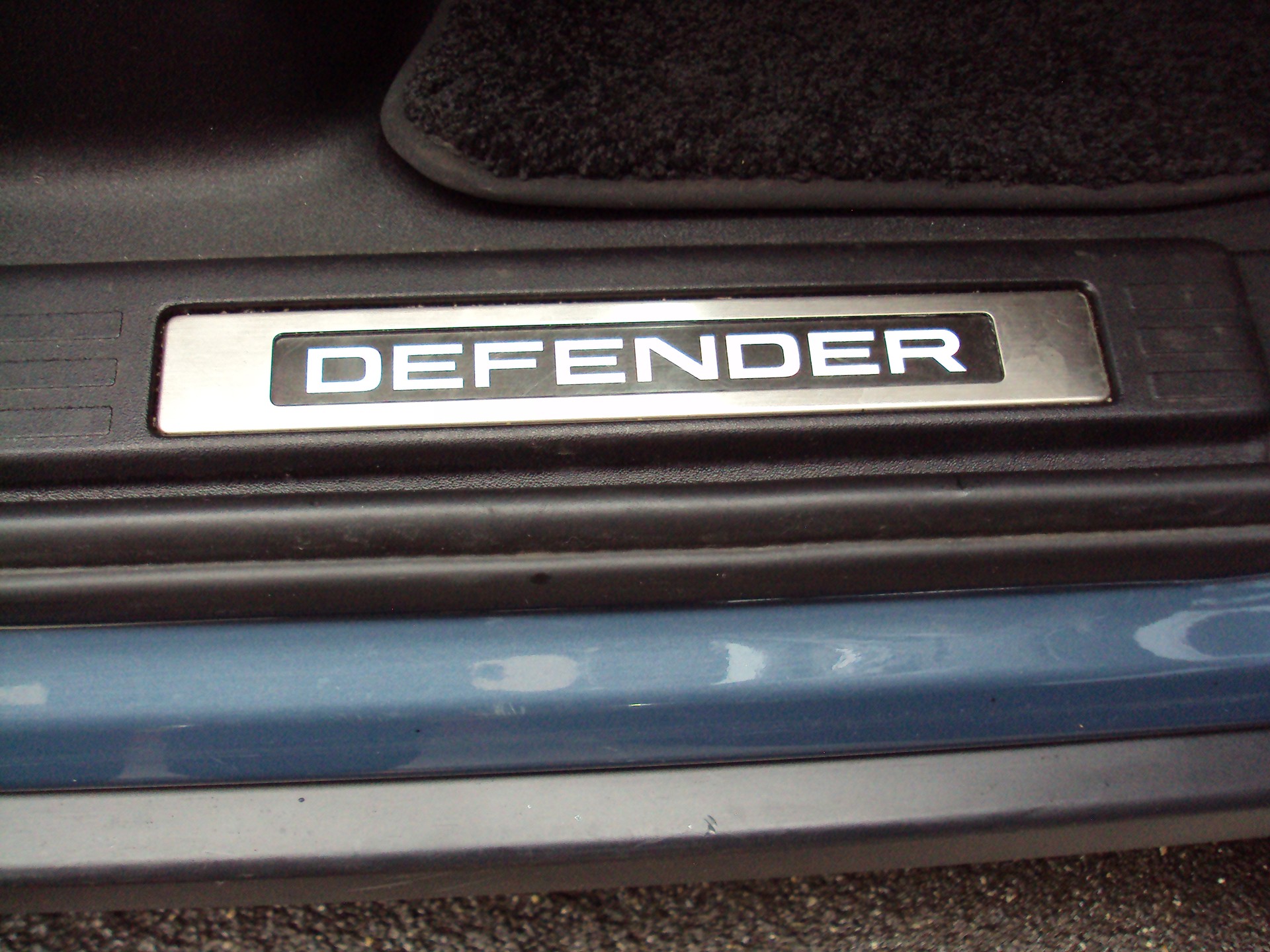 LAND ROVER Defender 110 3.0 D I6 300 SE AWD AT8-image-5