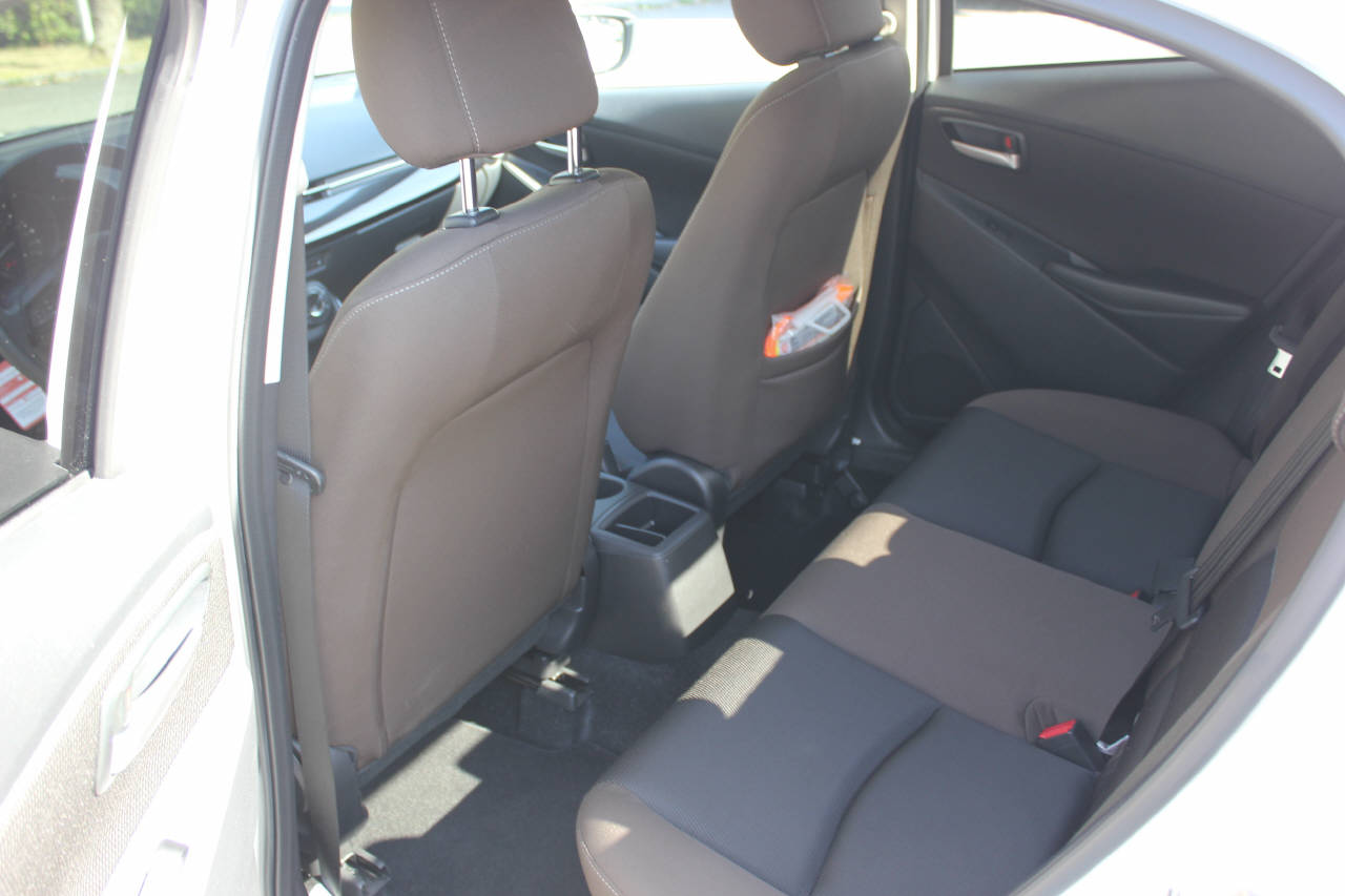 MAZDA 2 1.5 90 Ambition Plus Automat-image-5