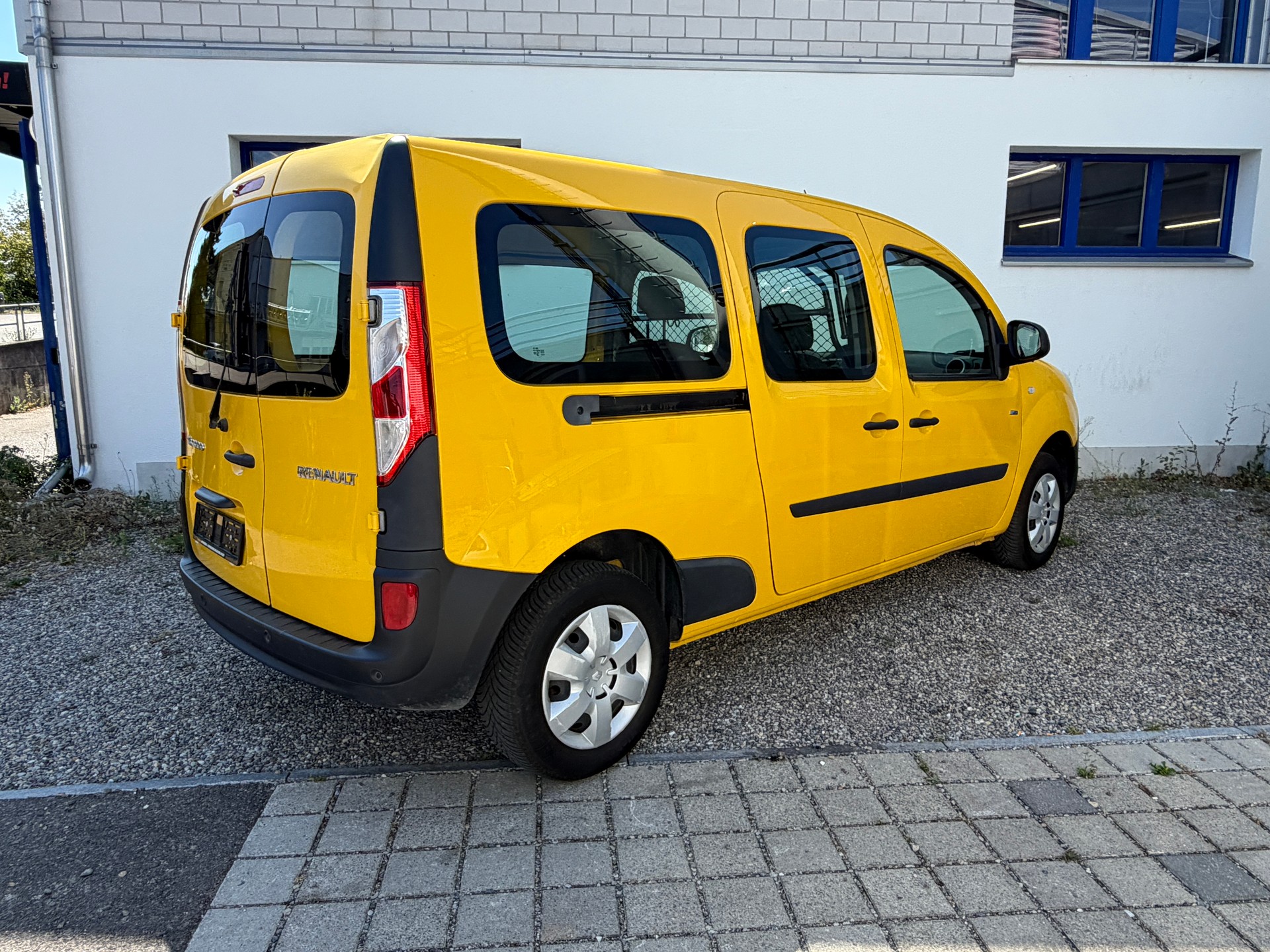 RENAULT Kangoo Maxi Z.E. 33 R60 Access 2 Plätze-showroom-element-2
