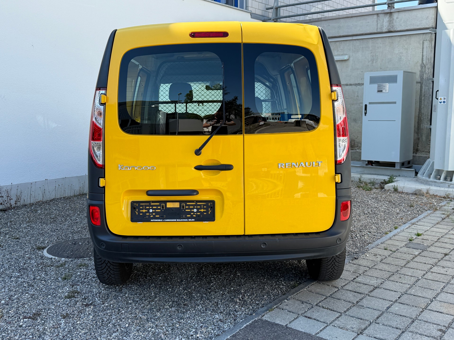 RENAULT Kangoo Maxi Z.E. 33 R60 Access 2 Plätze-image-4