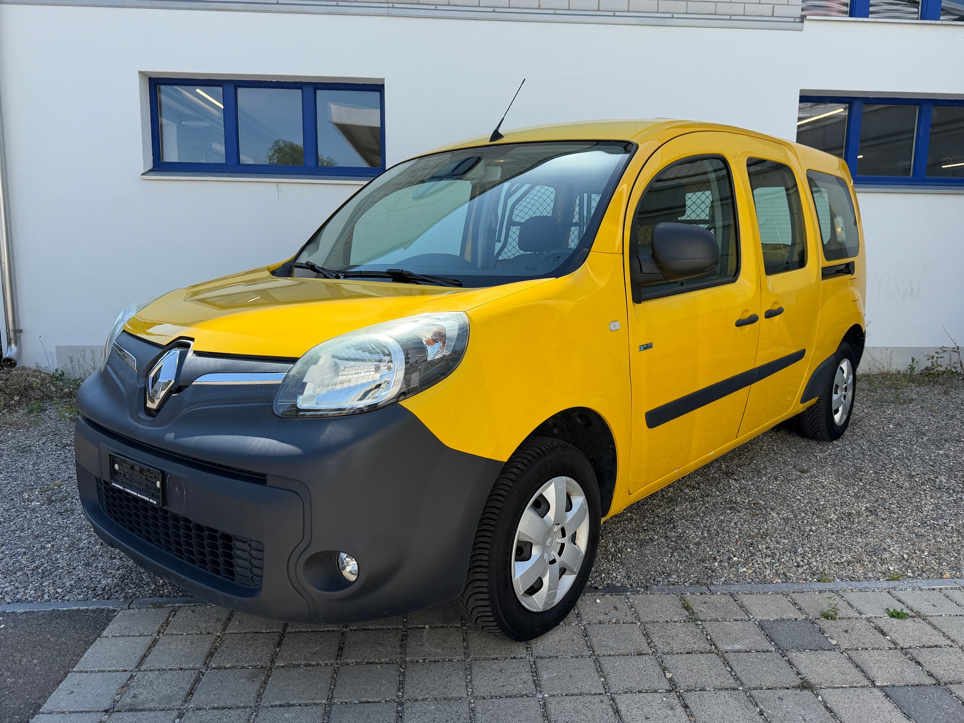 RENAULT Kangoo Maxi Z.E. 33 R60 Access 2 Plätze-showroom-element-1