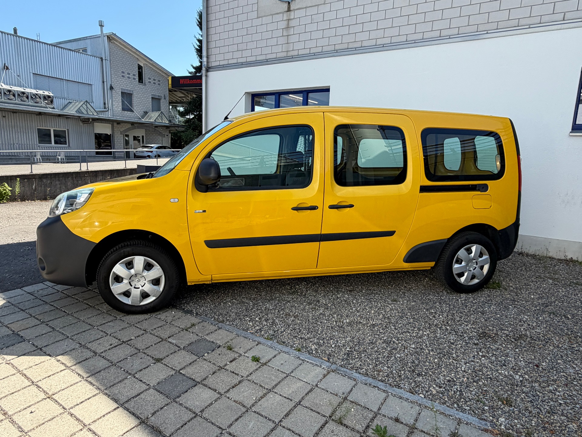 RENAULT Kangoo Maxi Z.E. 33 R60 Access 2 Plätze-image-6