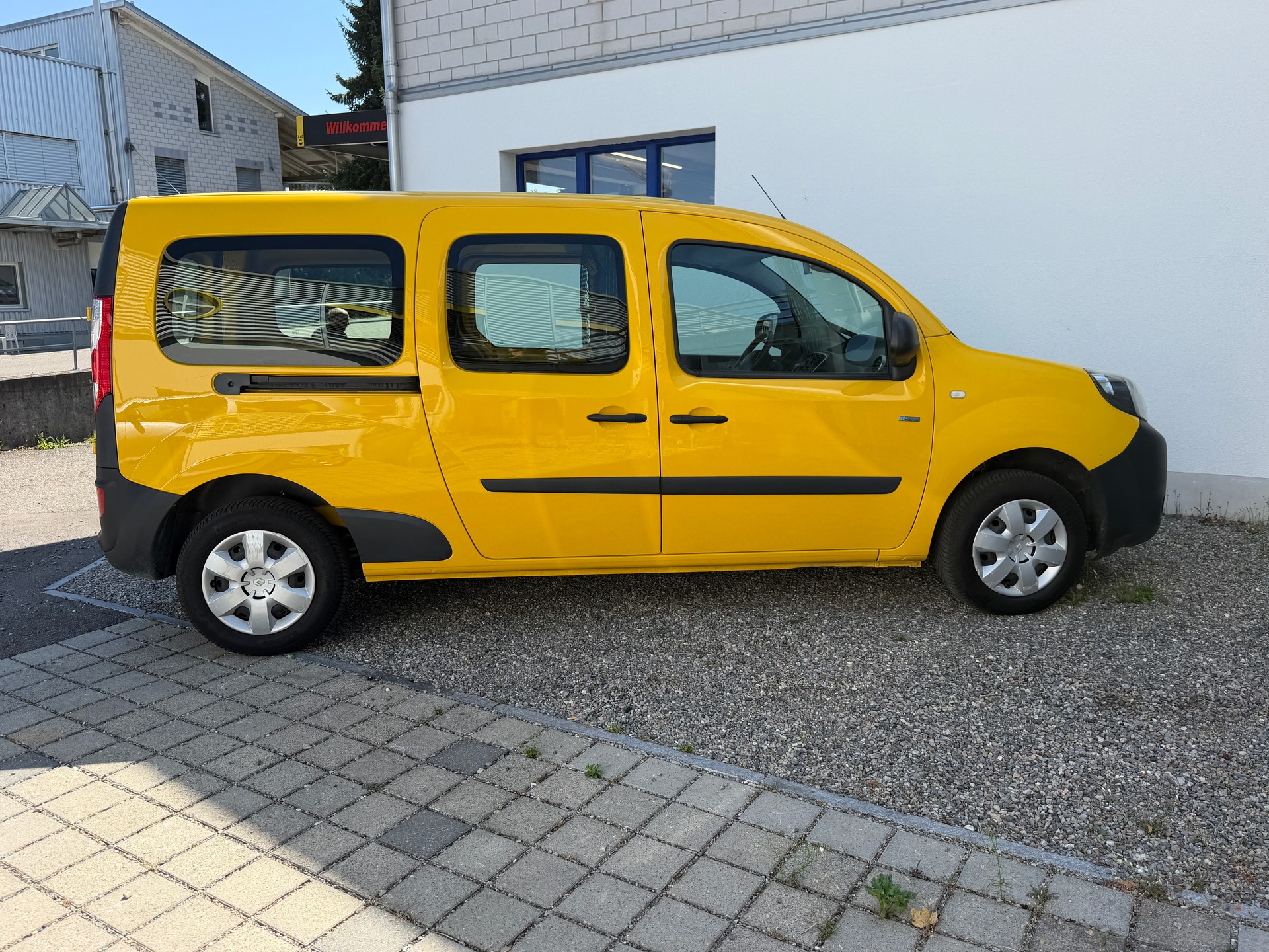 RENAULT Kangoo Maxi Z.E. 33 R60 Access 2 Plätze-image-7