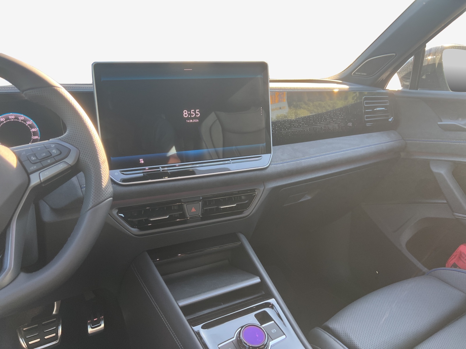 VW Tiguan 2.0 TDI SCR R-Line 4Motion DSG-image-10