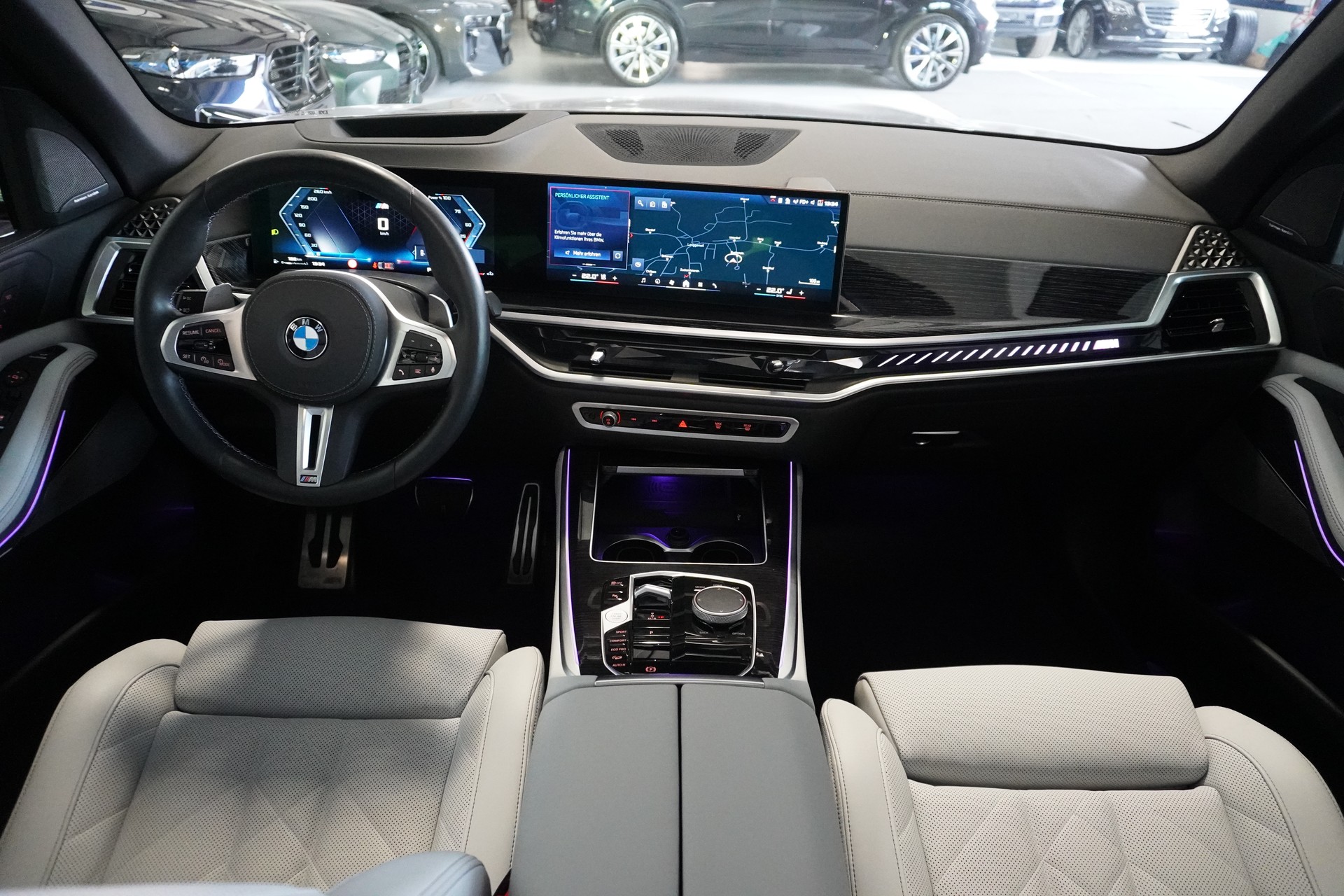 BMW X5 xDrive 48V M60i M Sport Pro Steptronic // BMW Werksgarantie bis 12/2027 // Individual Tansanitblau II //-image-12