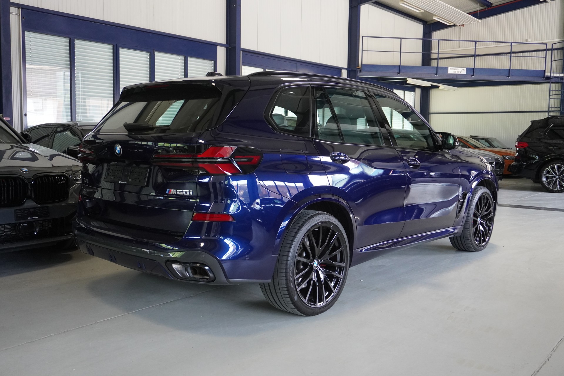 BMW X5 xDrive 48V M60i M Sport Pro Steptronic // BMW Werksgarantie bis 12/2027 // Individual Tansanitblau II //-image-5