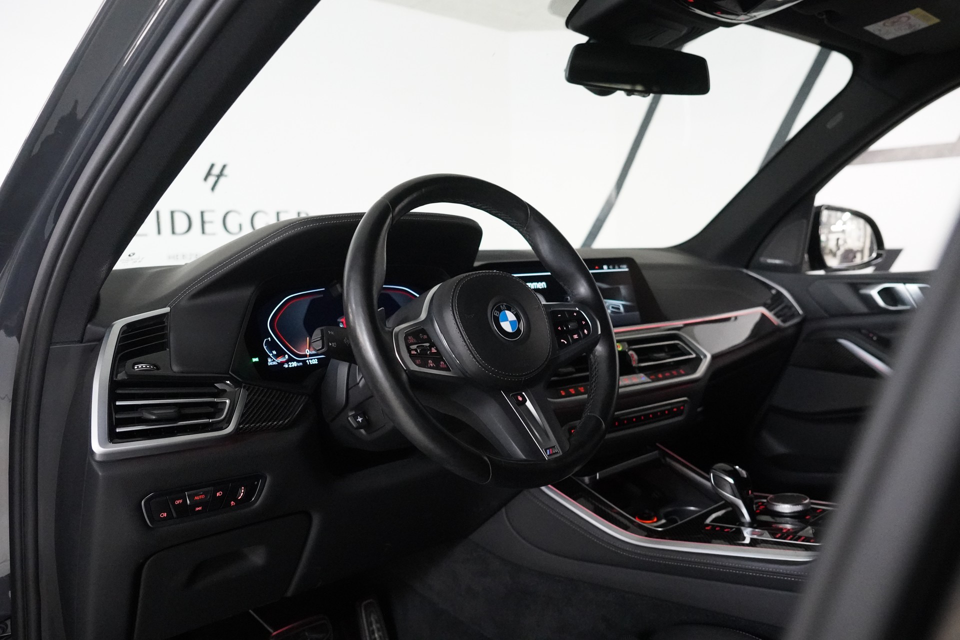 BMW X5 xDrive 48V 40d M Sport Steptronic-image-23