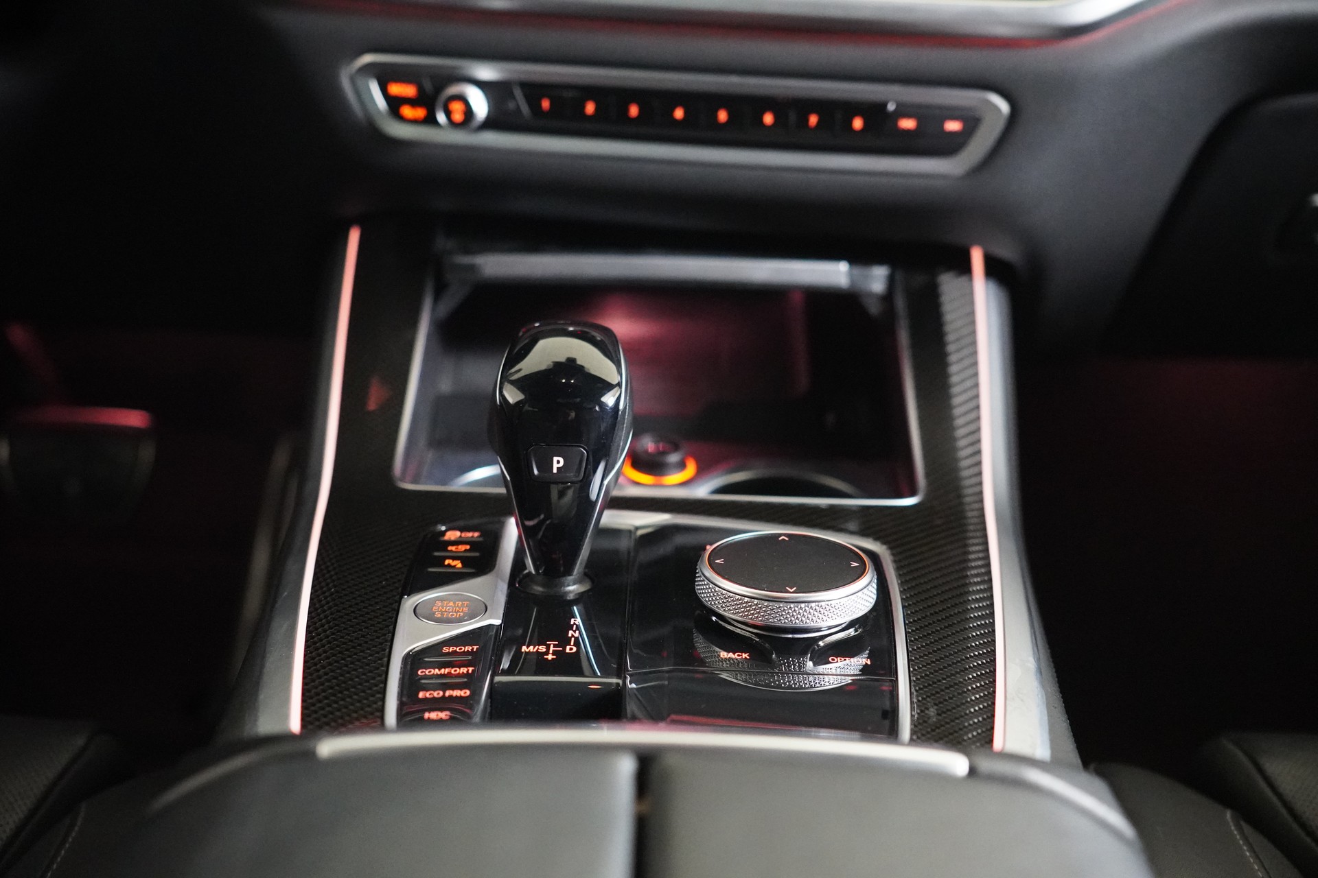 BMW X5 xDrive 48V 40d M Sport Steptronic-image-19