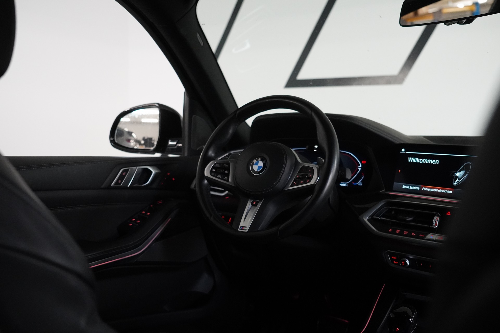 BMW X5 xDrive 48V 40d M Sport Steptronic-image-22