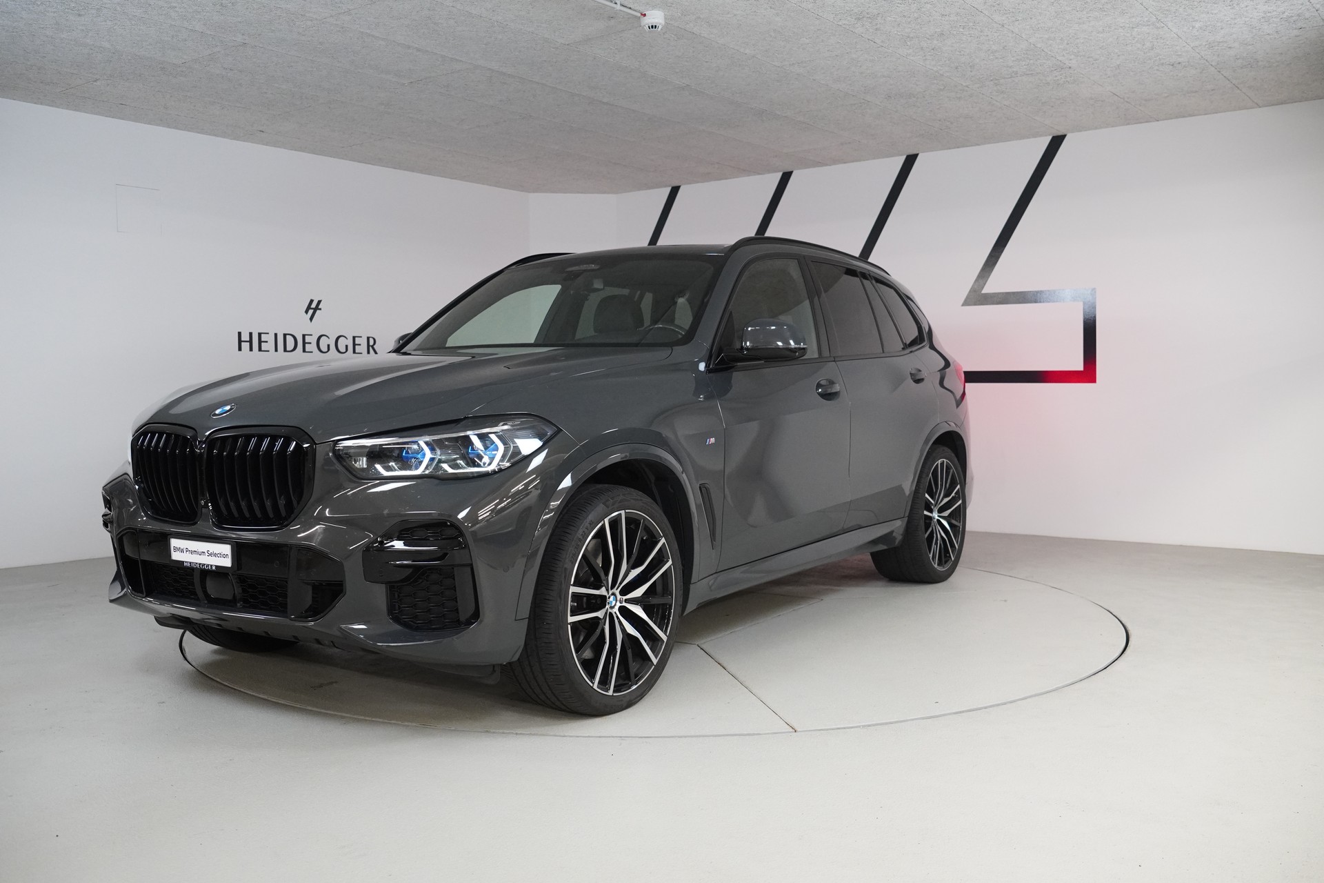 BMW X5 xDrive 48V 40d M Sport Steptronic-image-0