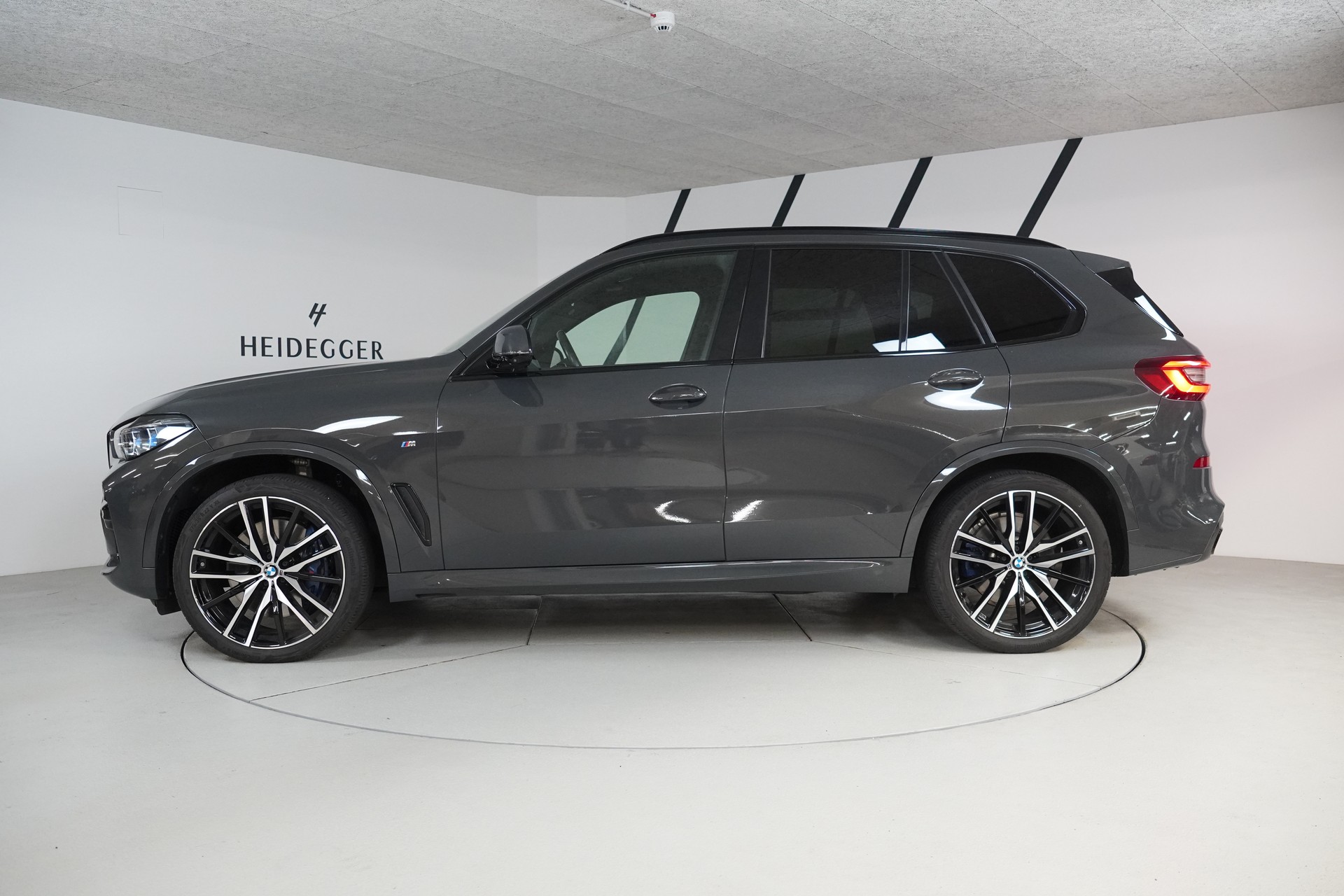 BMW X5 xDrive 48V 40d M Sport Steptronic-image-3