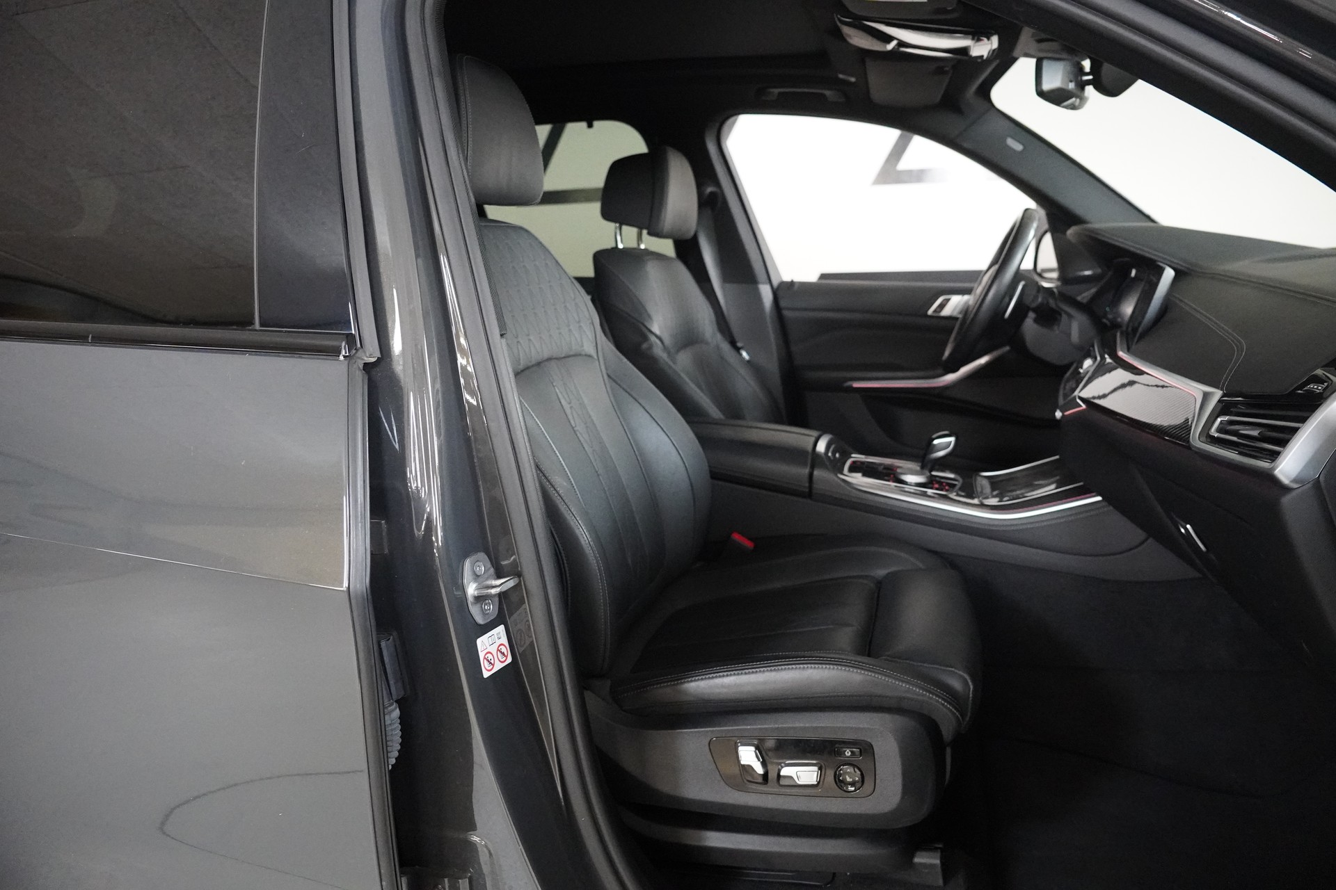 BMW X5 xDrive 48V 40d M Sport Steptronic-image-14