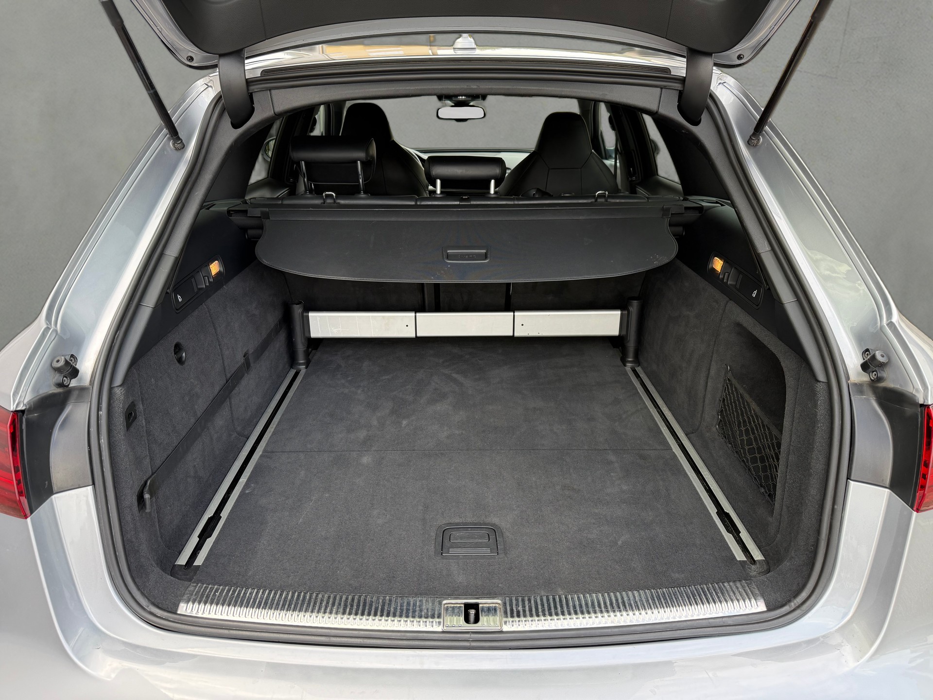AUDI A6 Avant 3.0 BiTDI V6 quattro competition tiptronic S-Line-image-12