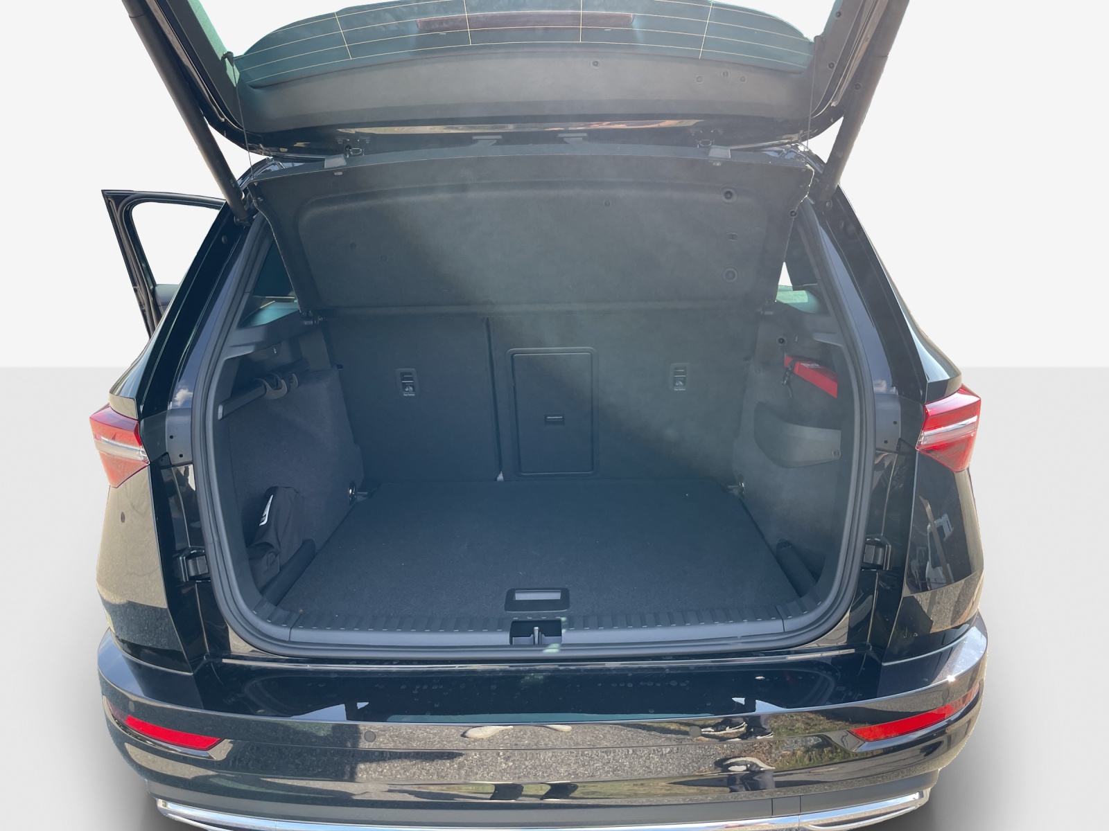 SKODA Karoq 2.0 TSI SportLine 4x4 DSG-image-12