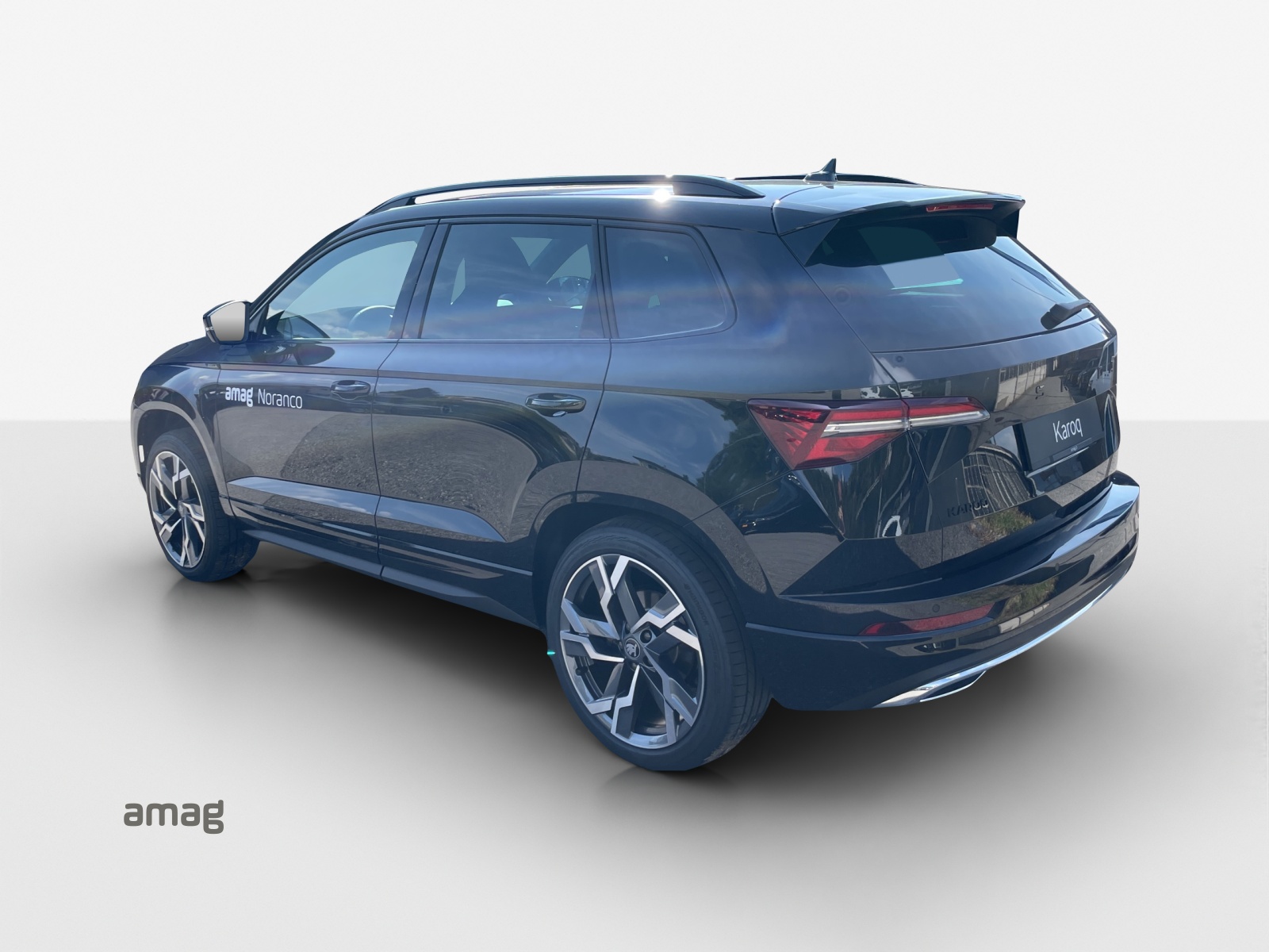 SKODA Karoq 2.0 TSI SportLine 4x4 DSG-image-2