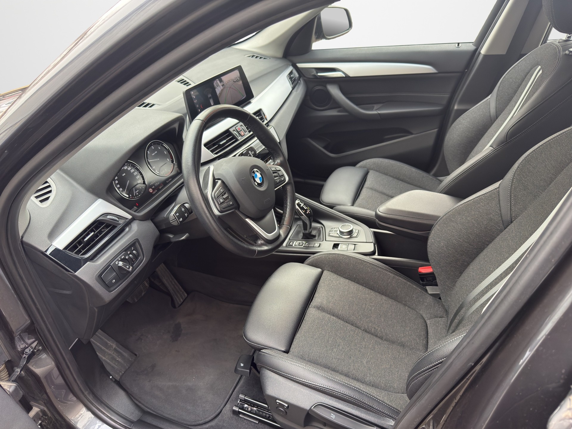 BMW X1 xDrive 18d Steptronic-image-10