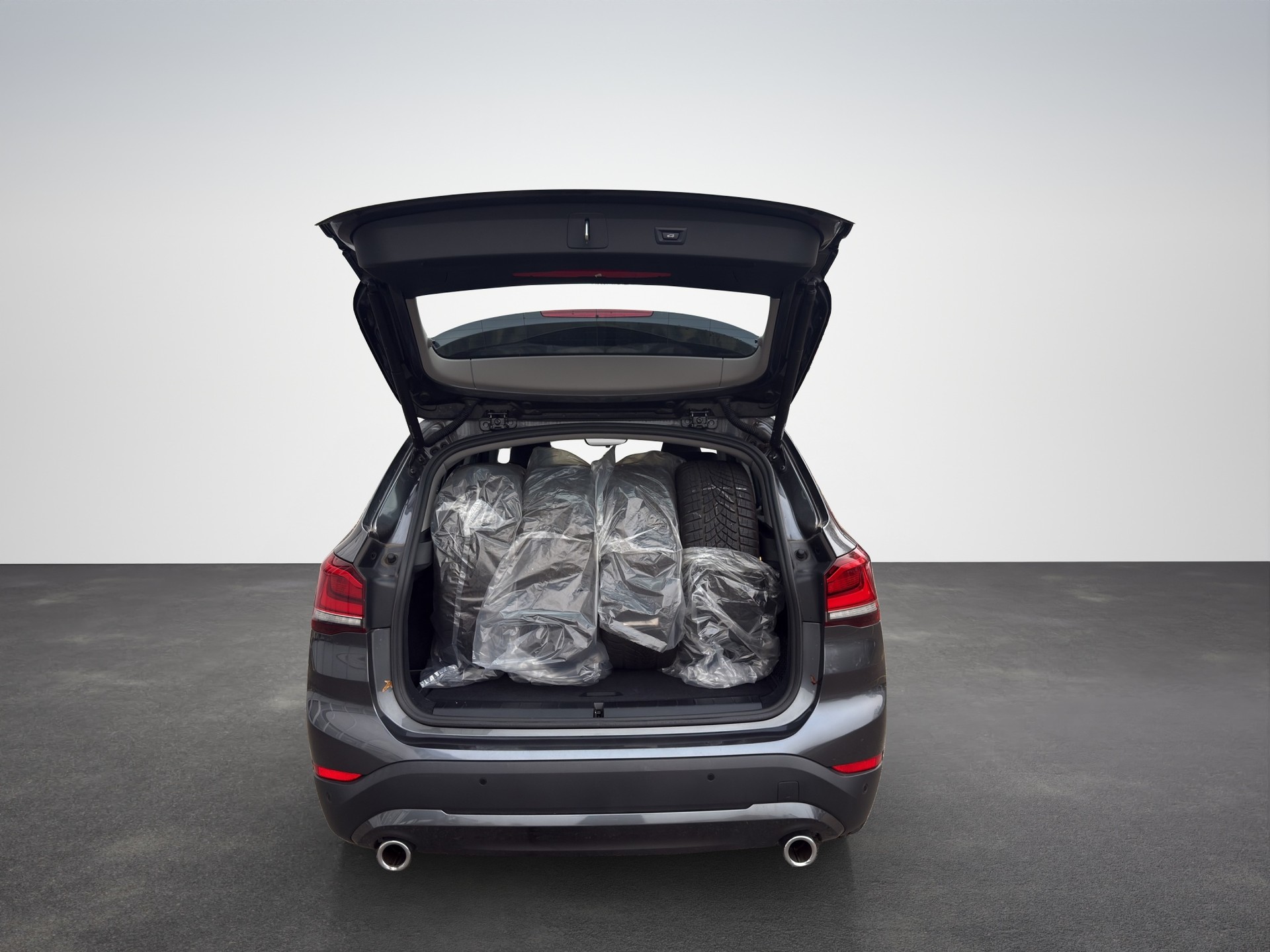 BMW X1 xDrive 18d Steptronic-image-14