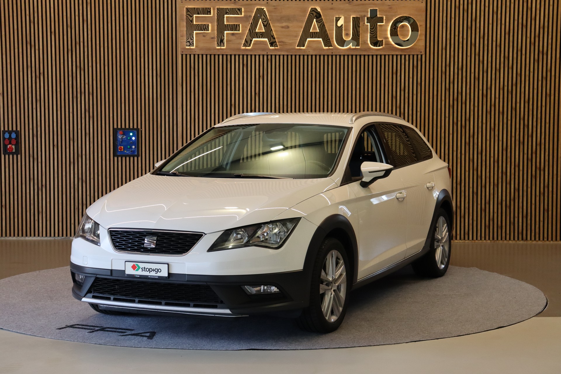 SEAT Leon ST X-Perience 2.0 TDI 184 4Drive DSG-image-0