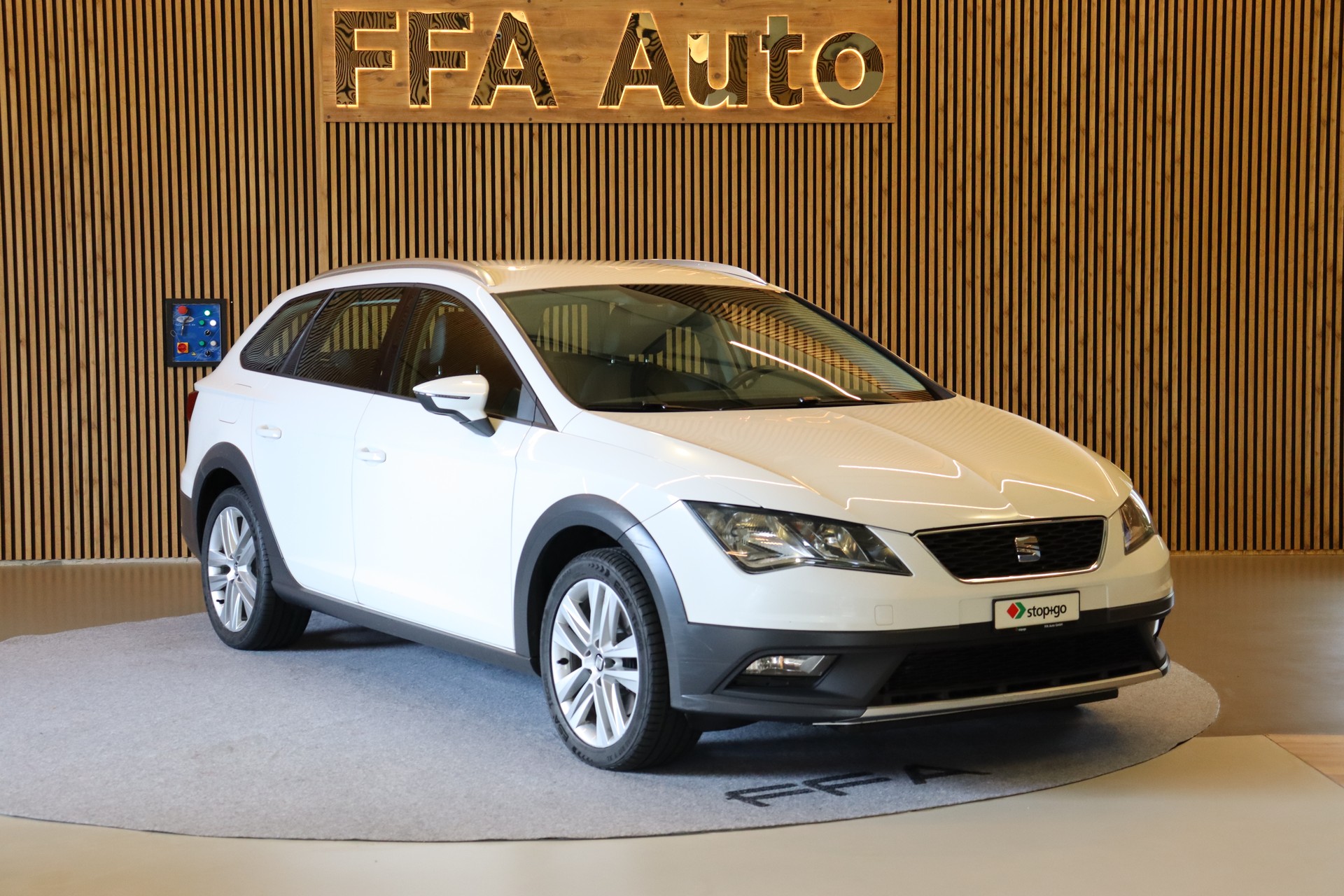 SEAT Leon ST X-Perience 2.0 TDI 184 4Drive DSG-image-3