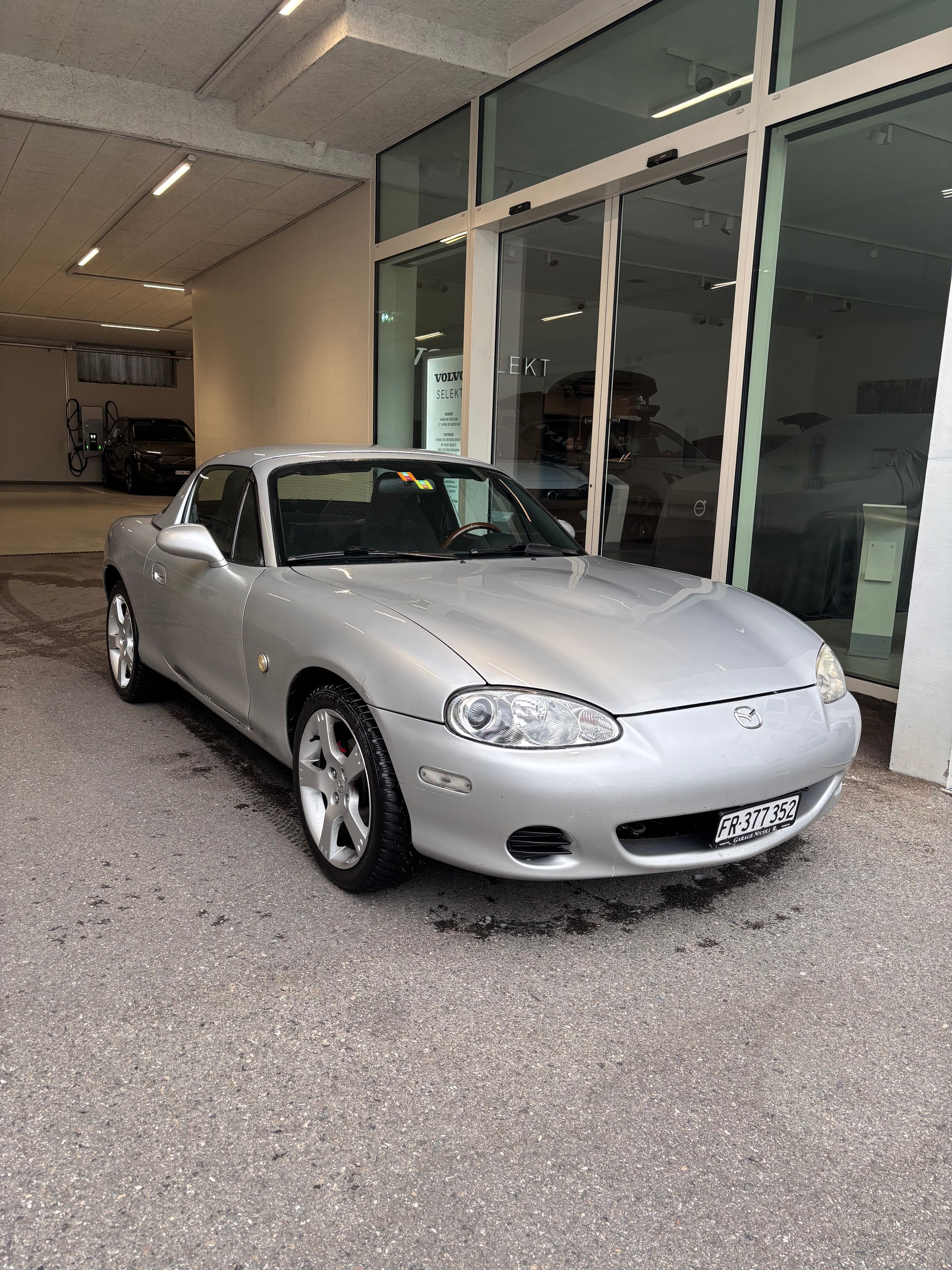 MAZDA 1.6-image-0