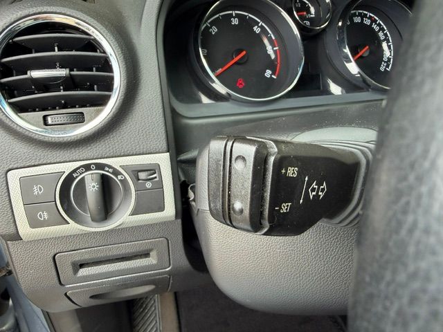 OPEL Antara 2.2 CDTi Cosmo 4WD Automatic-image-4