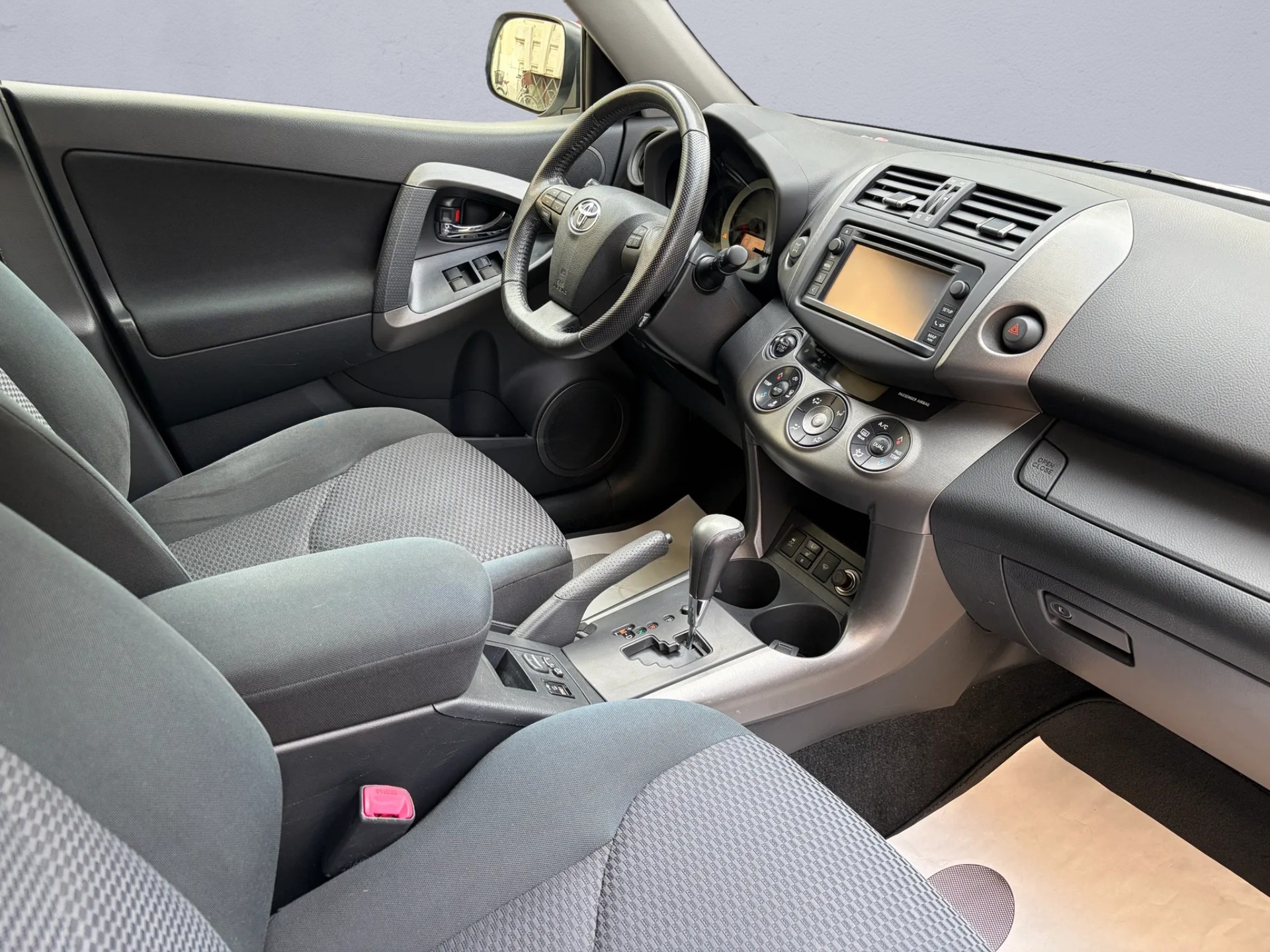 TOYOTA RAV-4 2.2D-CAT Linea Luna AT-image-10